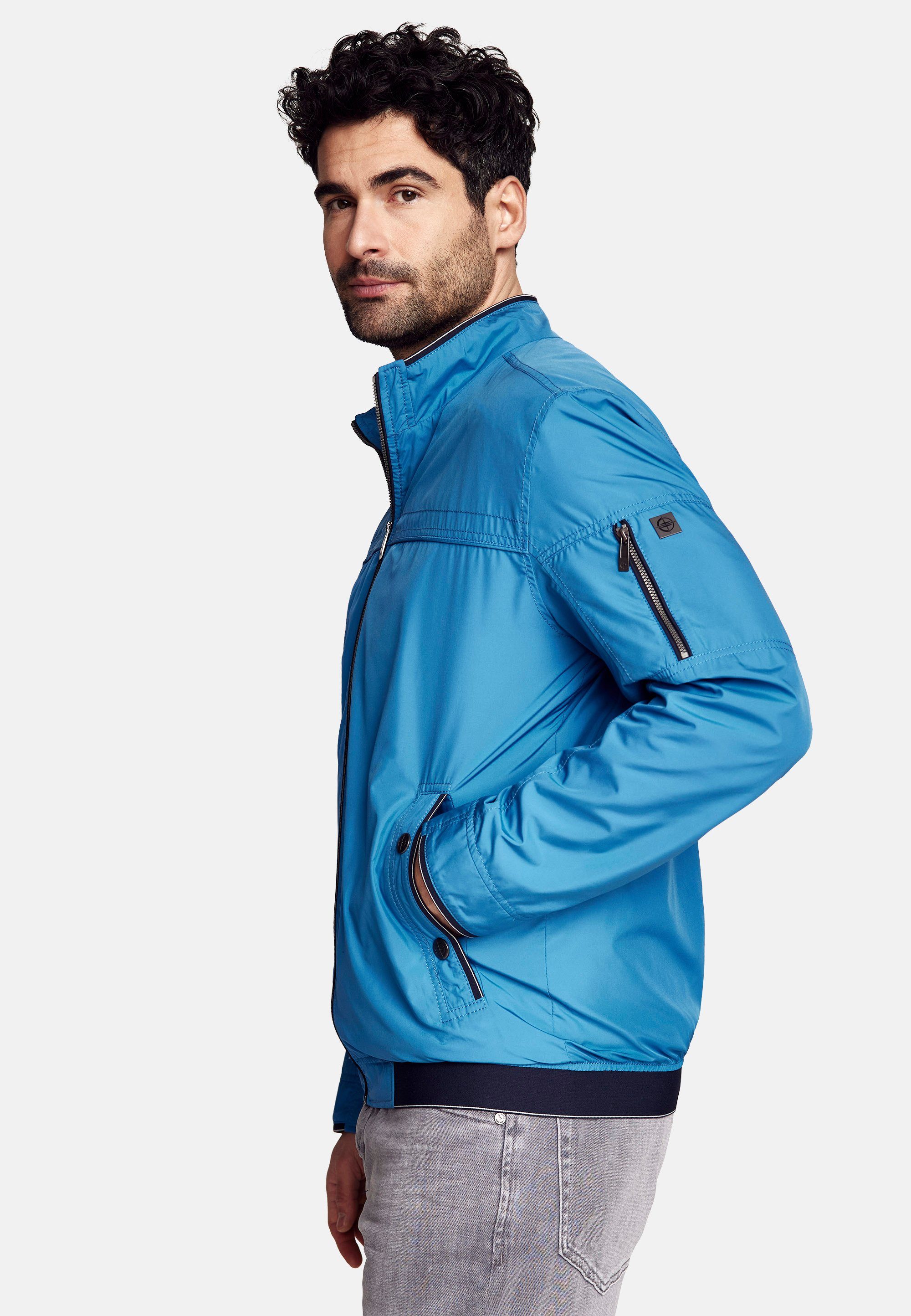 Cabano Outdoorjacke mit hochabschließendem Kragen