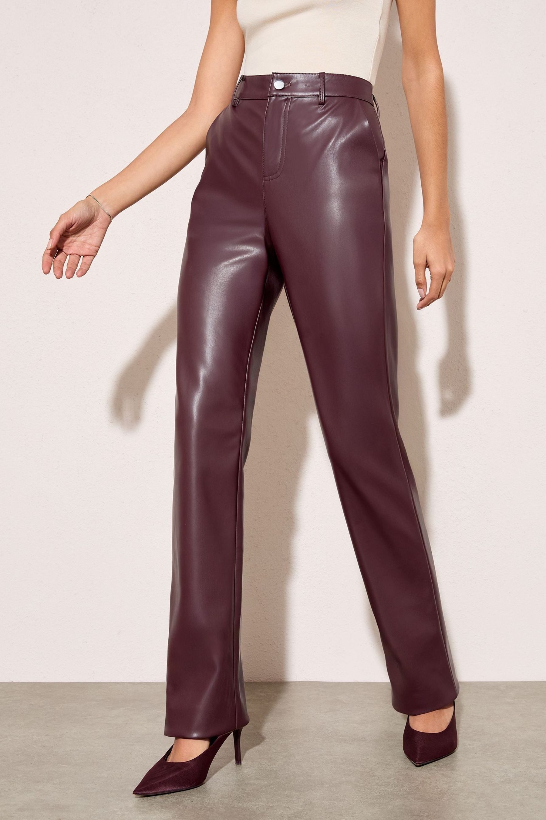 Friends Like These Lederhose Friends Like These Kunstlederhose, Petite (1-tlg)