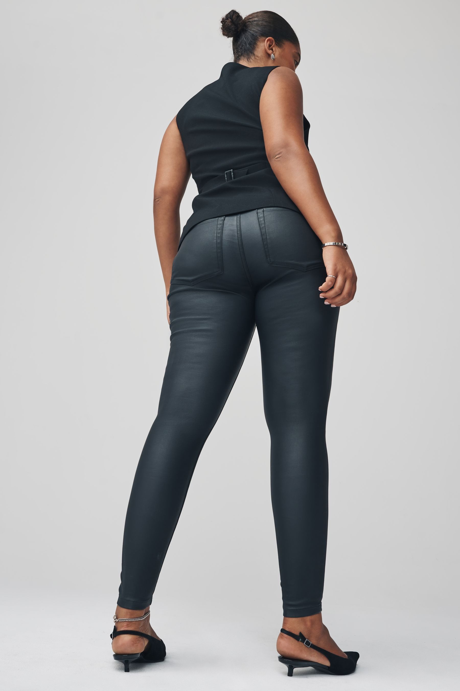 Next Skinny-fit-Jeans Beschichtete Skinny Fit Hourglass Denim-Jeans (1-tlg)