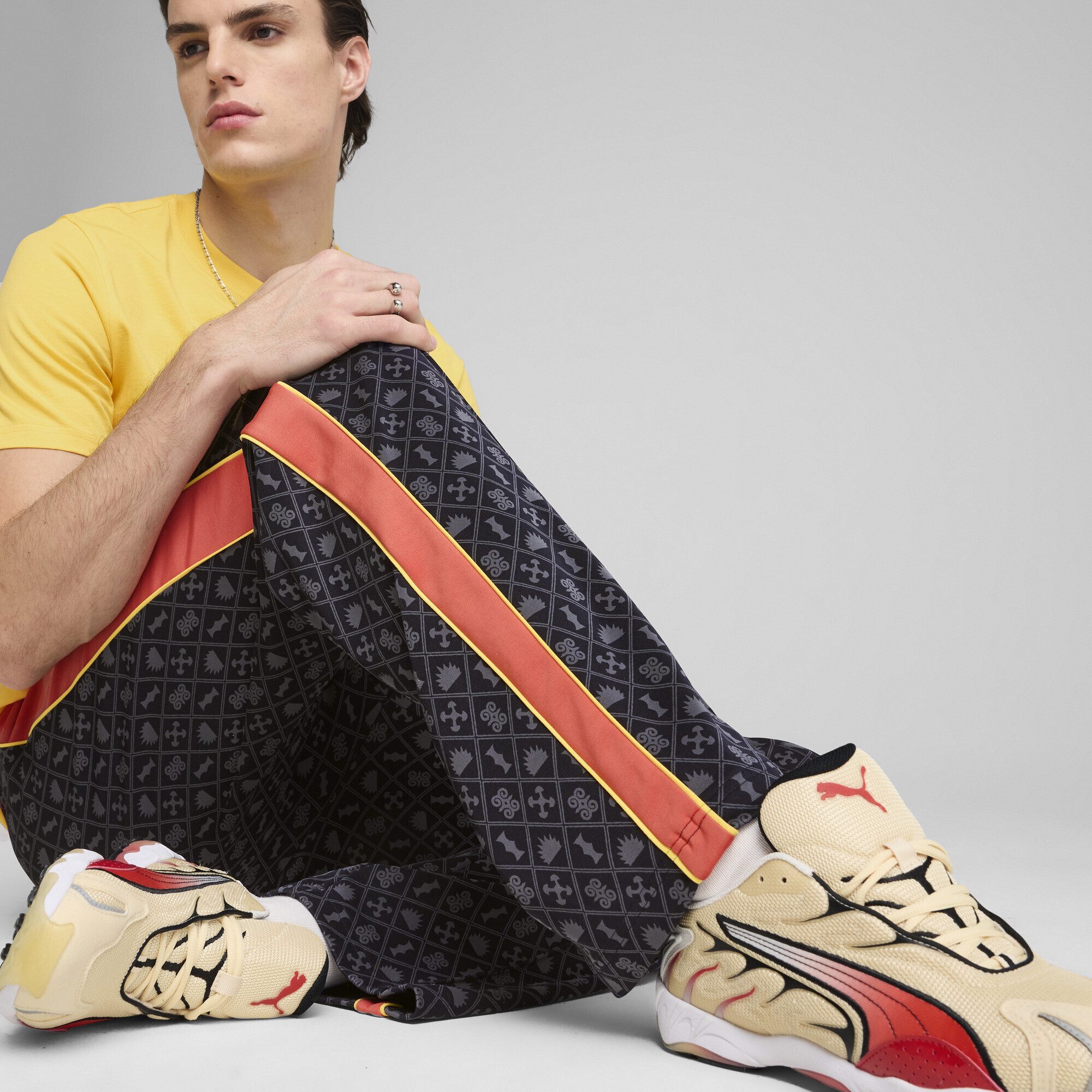 PUMA Sporthose Road To Unity Graphic Relaxed Trainingshose Herren
