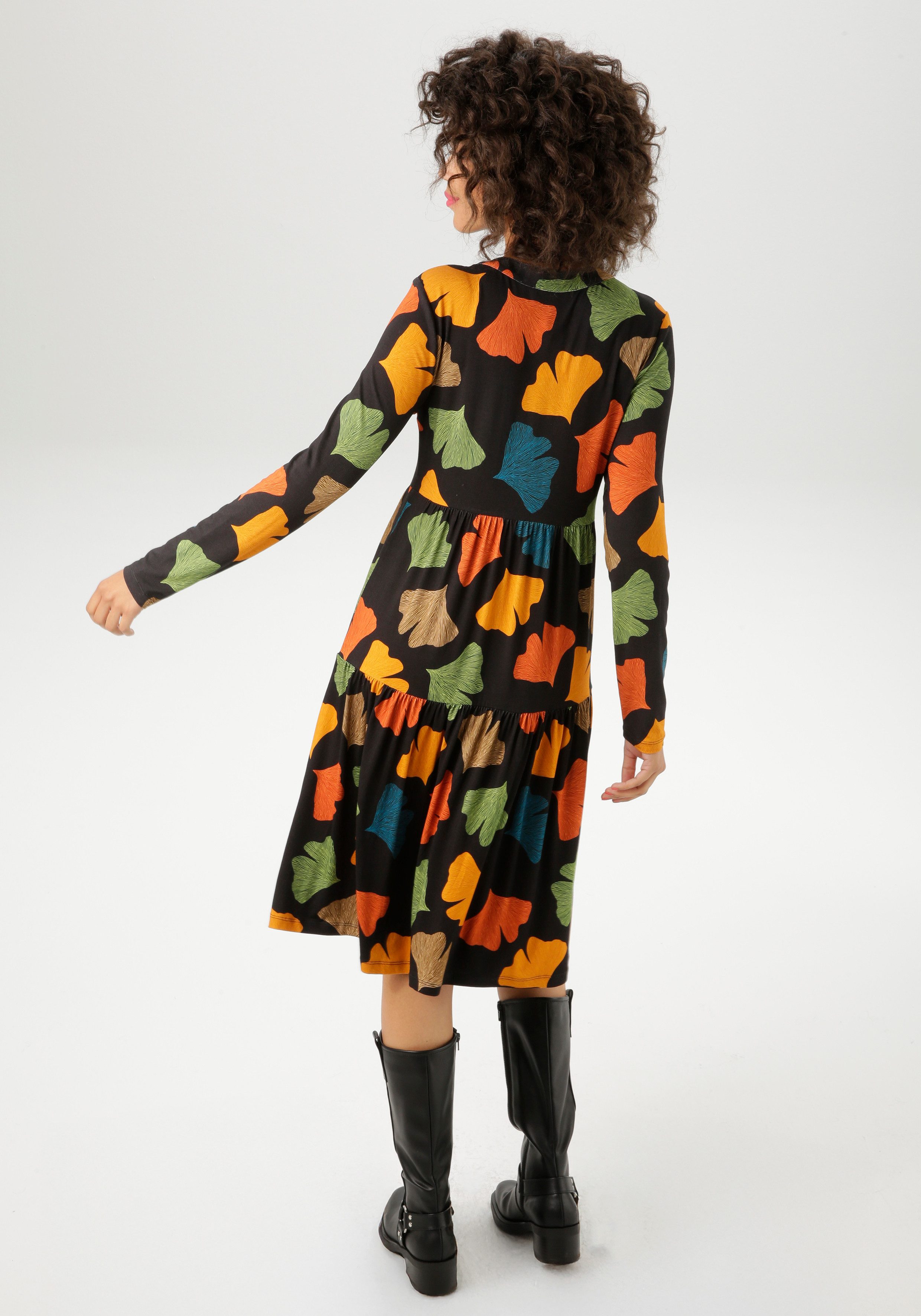 Aniston CASUAL Jerseykleid mit bunten Blättern bedruckt - jedes Teil ein Unikat