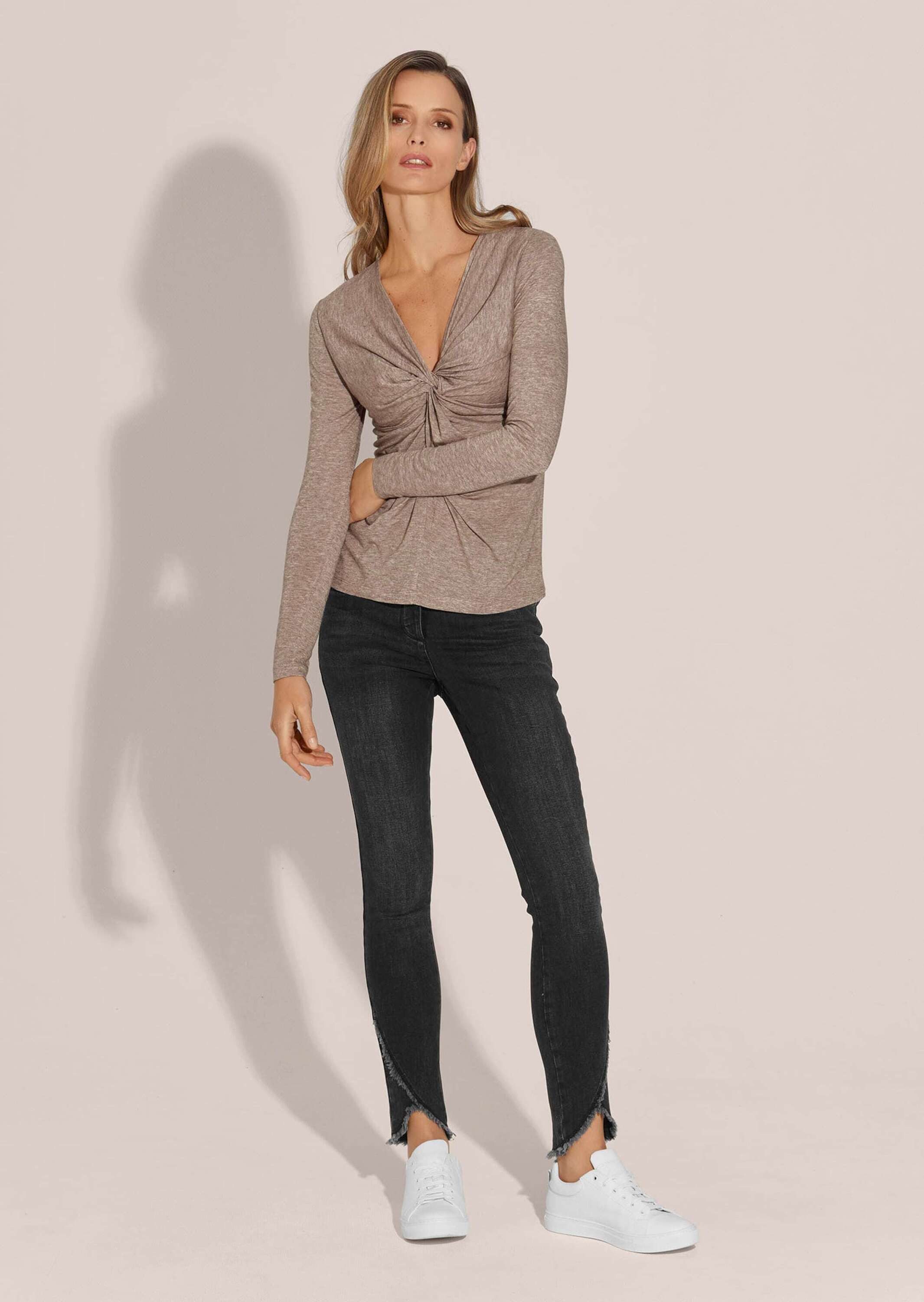 MADELEINE Langarmshirt Shirt mit Knotendetail günstig online kaufen