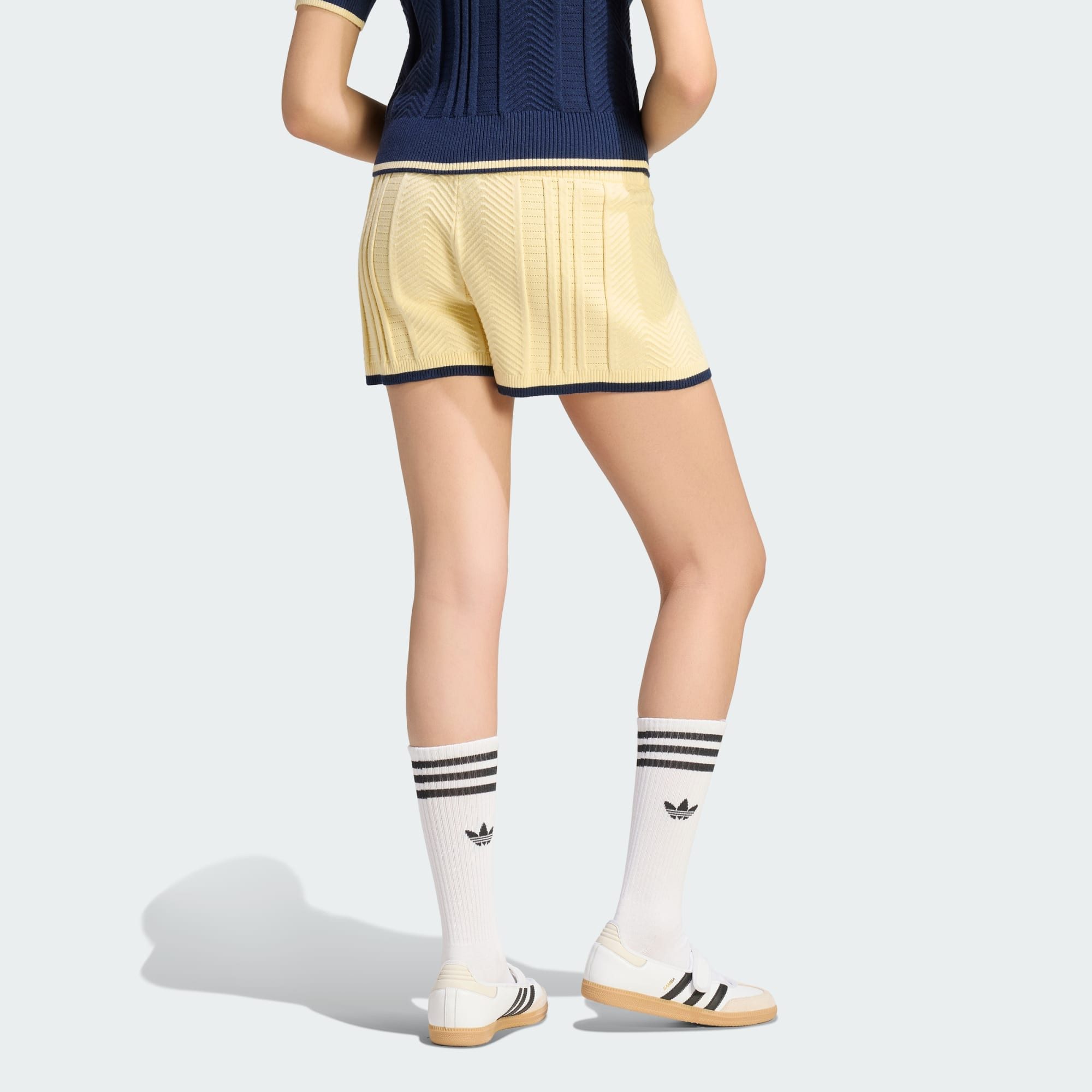 adidas Originals Shorts CABLE KNIT SHORTS (1-tlg)