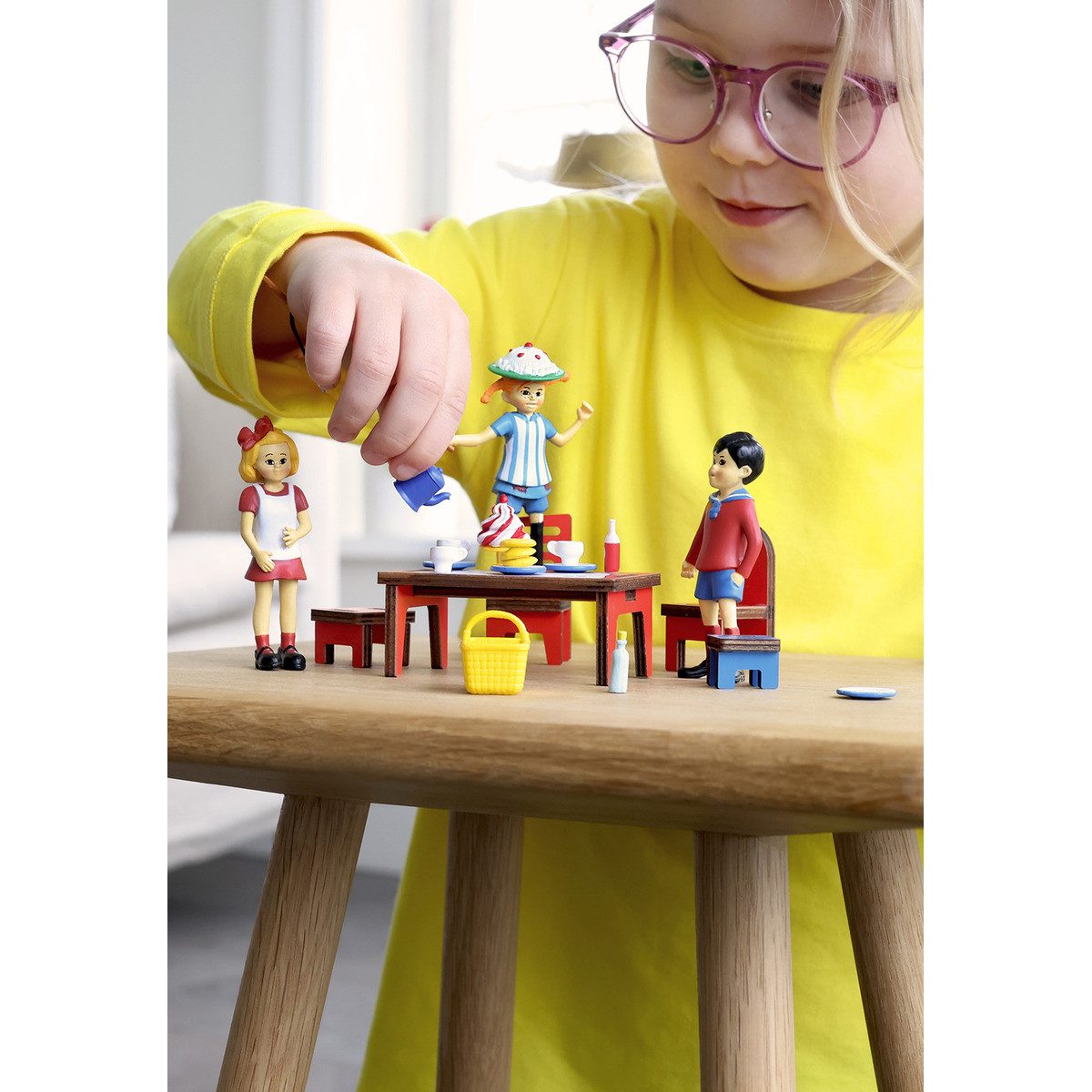 Pippi Langstrumpf Puppenhausmöbel Kaffee Figurenset Mädchen (19tlg) – Bild 5 von 5