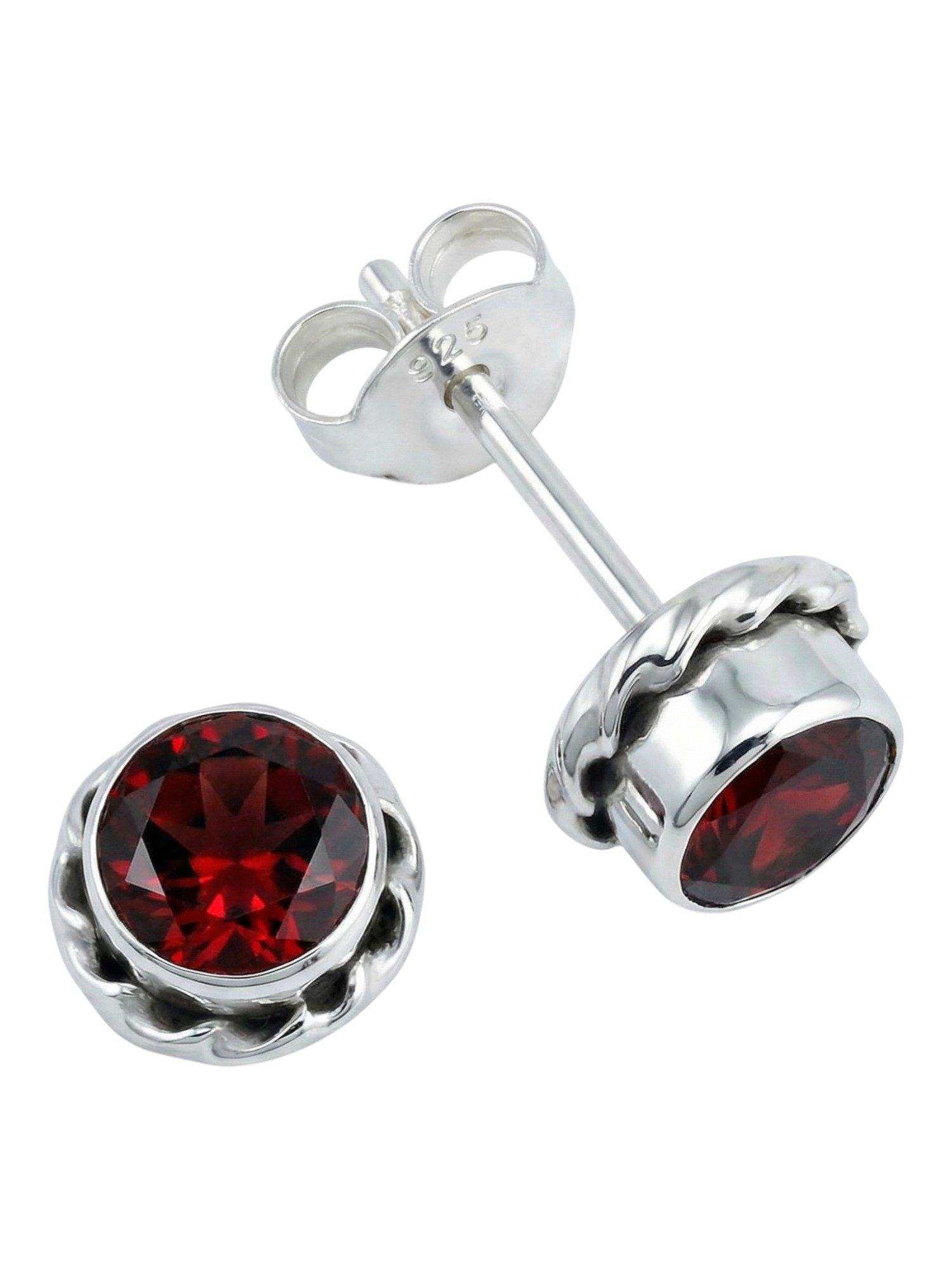 Paar Ohrstecker NALU aus 925 Silber mit Granat facettiert