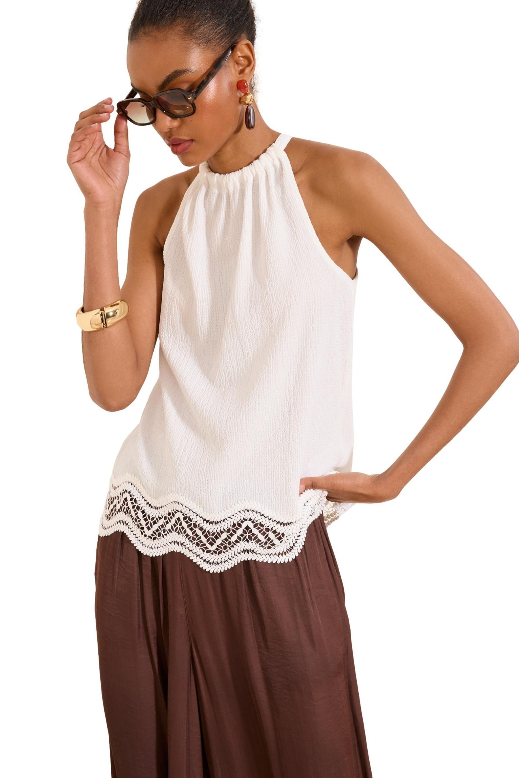 LIPSY Neckholdertop Lipsy strukturiertes Neckholder-Top, Spitzensaum (1-tlg)