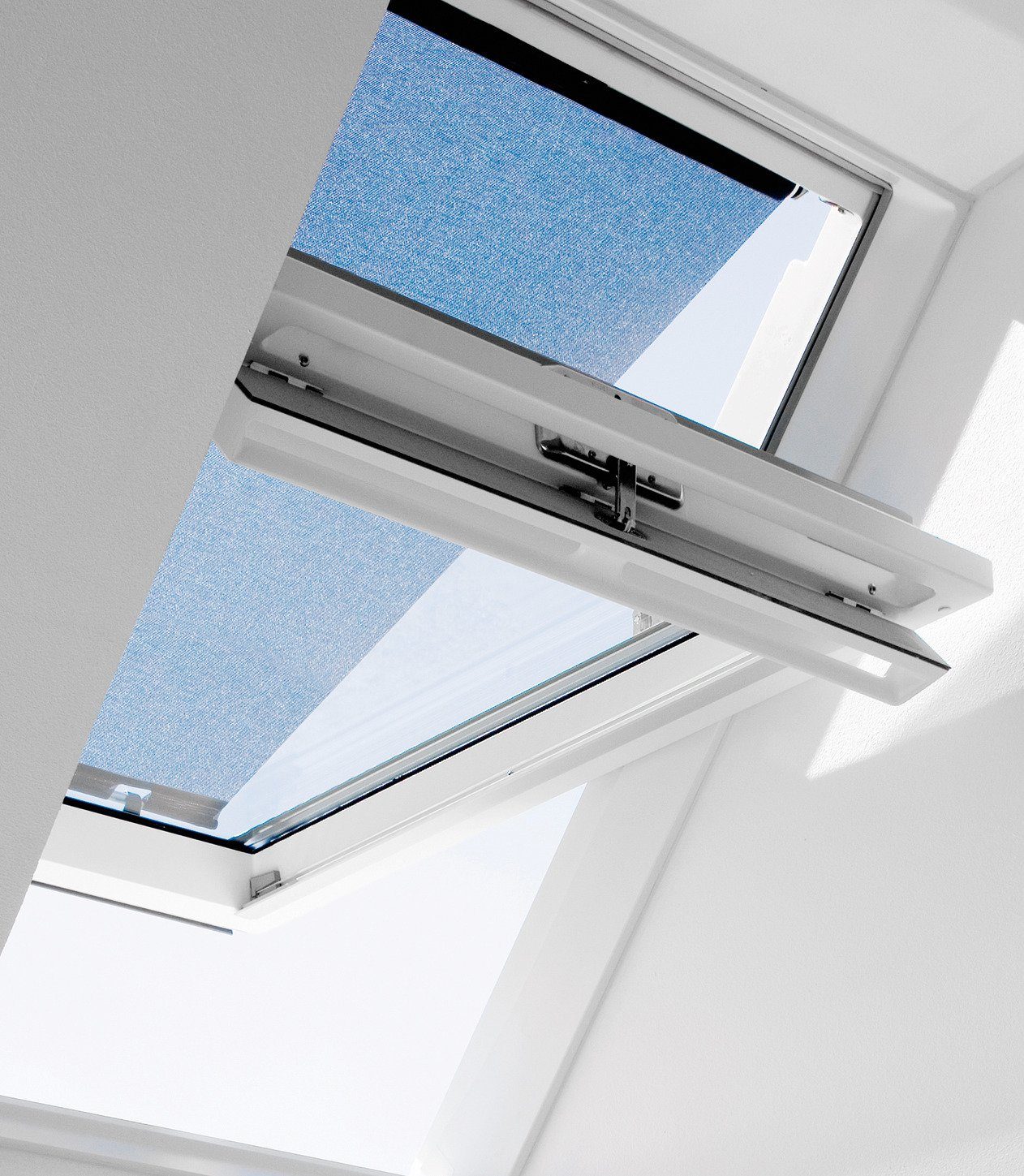 VELUX Hitzeschutz-Markise mit Haltekrallen MHL SK00 5060 Tageslicht & Hitzeschutz – Bild 2 von 2