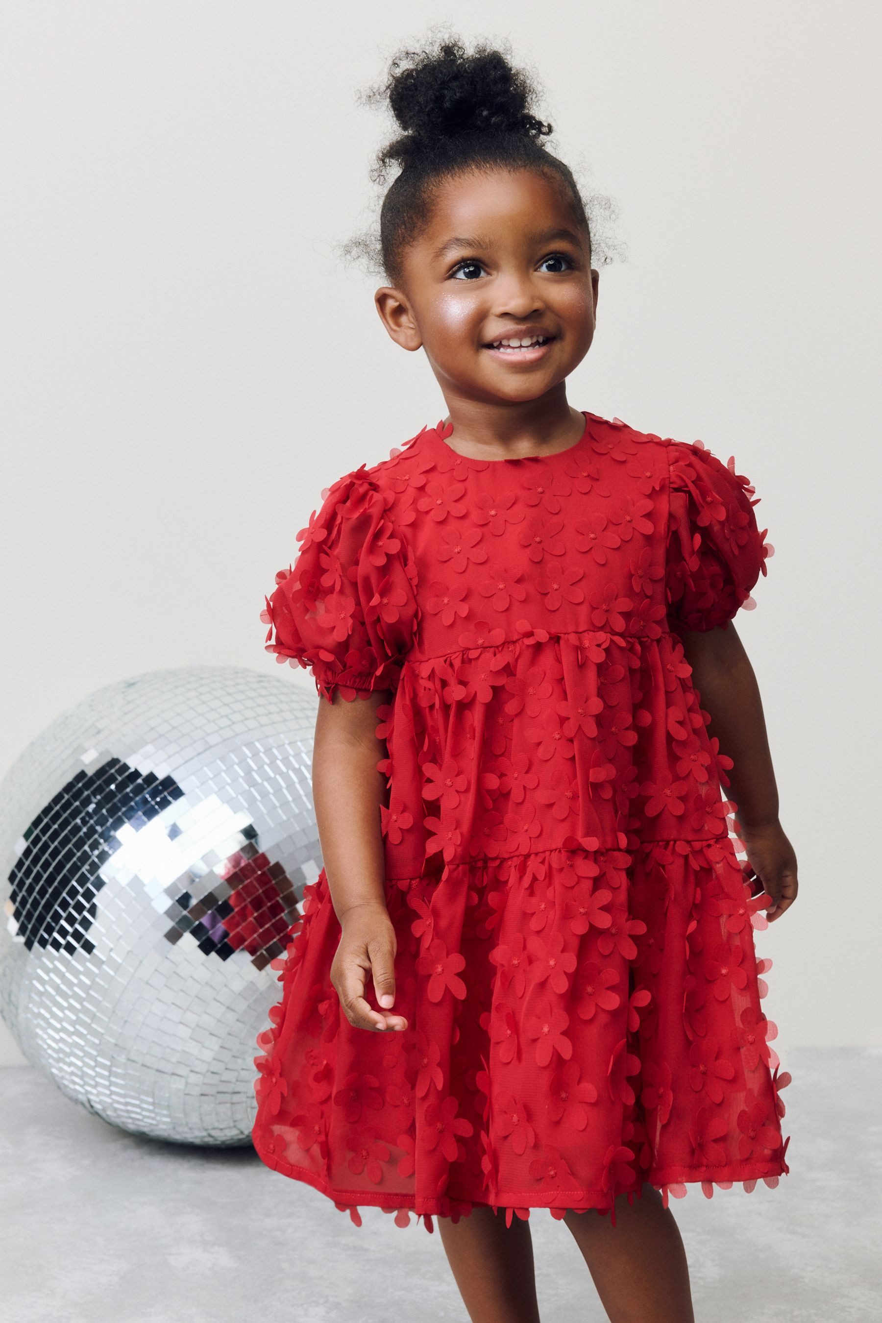 Next Tüllkleid Kurzärmeliges Kleid mit 3D-Blumendetails günstig online kaufen