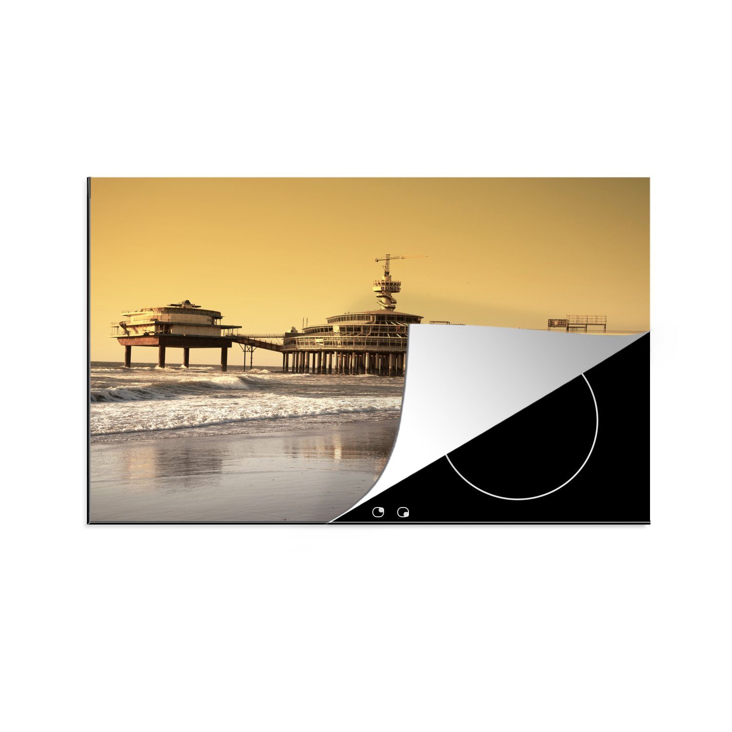 MuchoWow Herdblende-/Abdeckplatte Ein Sonnenuntergang am Strand von Scheveningen, Vinyl, (1 tlg), 81x52 cm, Induktionskochfeld Schutz für die küche, Ceranfeldabdeckung