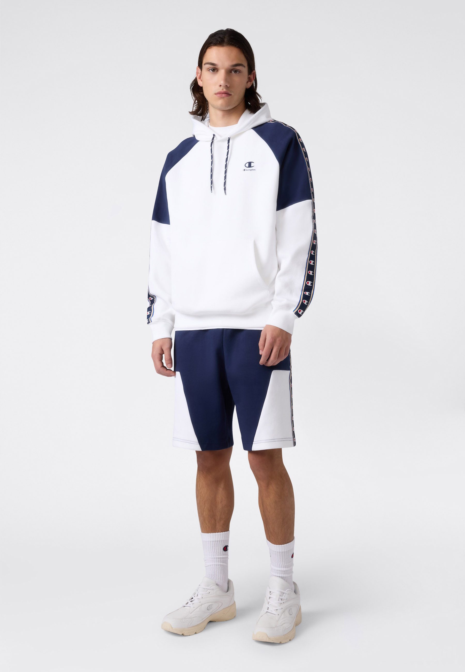 Champion Kapuzensweatshirt Sports-inspired Interlock Hoodie with Tape detailing (1-tlg) für sportliche Aktivitäten, mit Rundhalsausschnitt