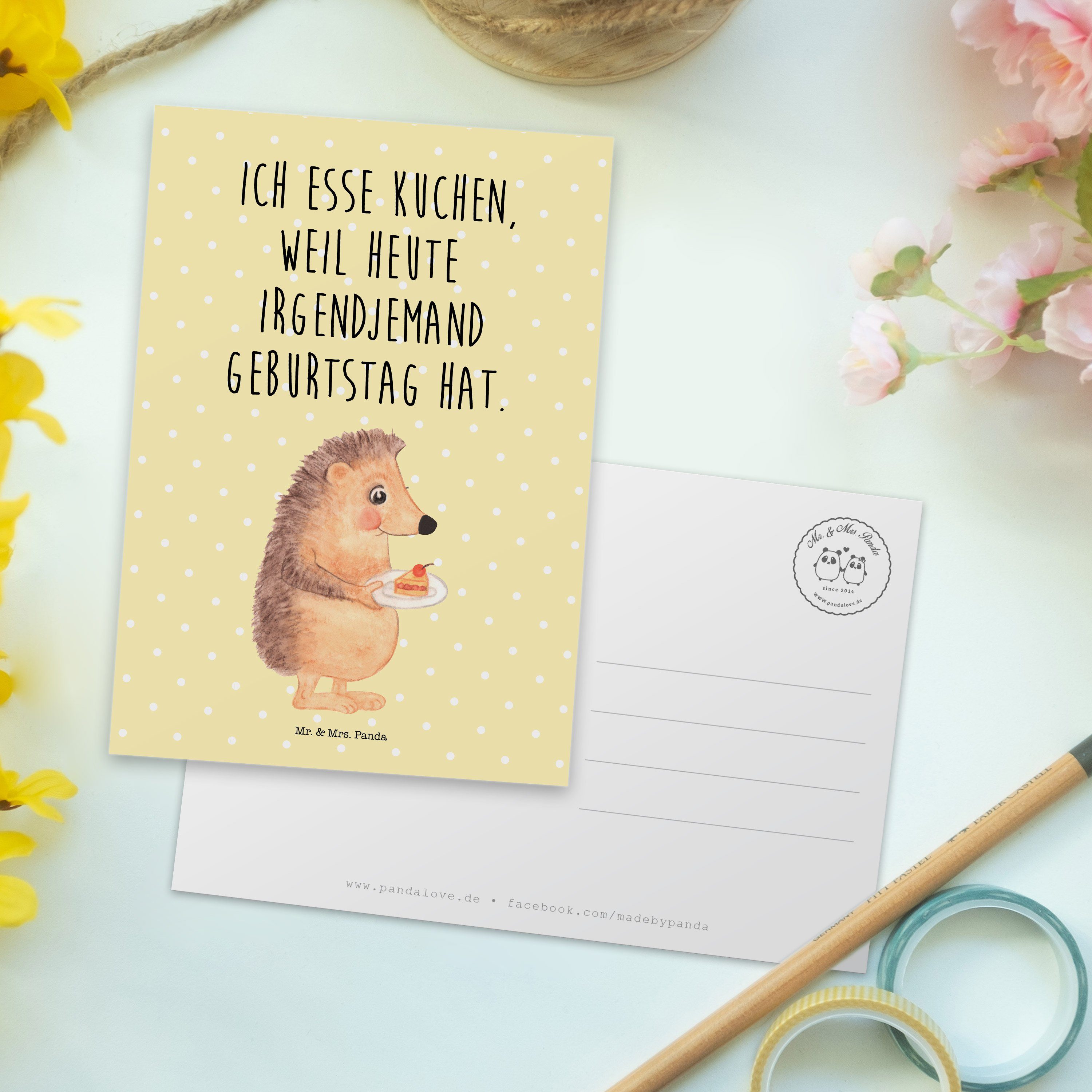 Mr. & Mrs. Panda Postkarte Igel Kuchenstück, Postkarte, Gelb Pastell, Geburtstagskuchen, Ansicht