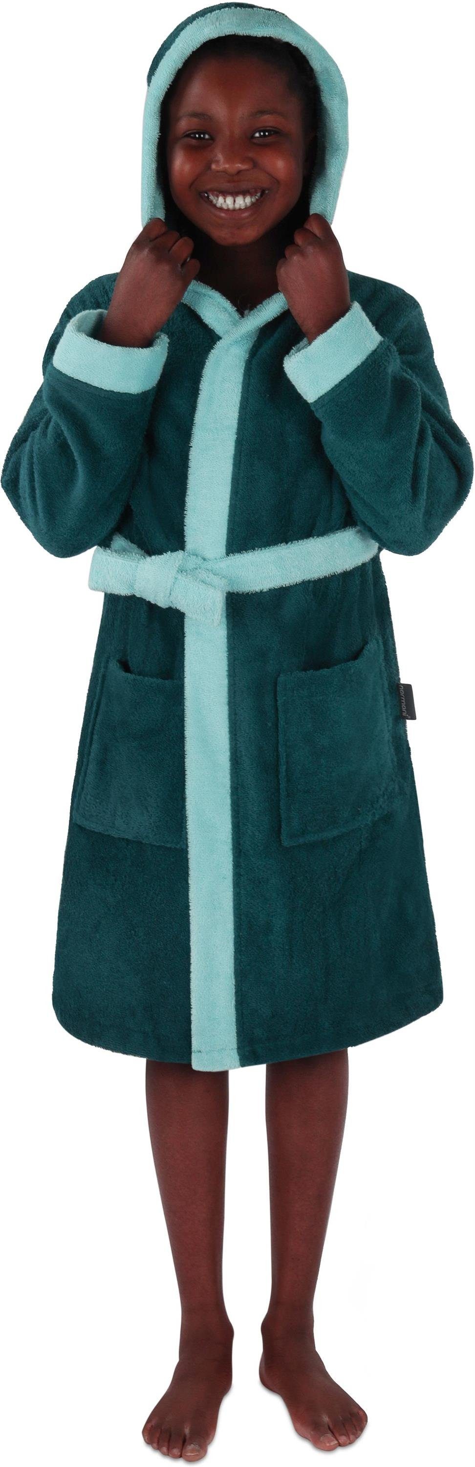 normani Kinderbademantel Kinder Bademantel aus Bio-Baumwolle Elounda, Bio-Baumwolle, Kapuze, Bindegürtel, Kinderbademantel aus weichem und schadtsofffreiem Mate – Bild 4 von 5