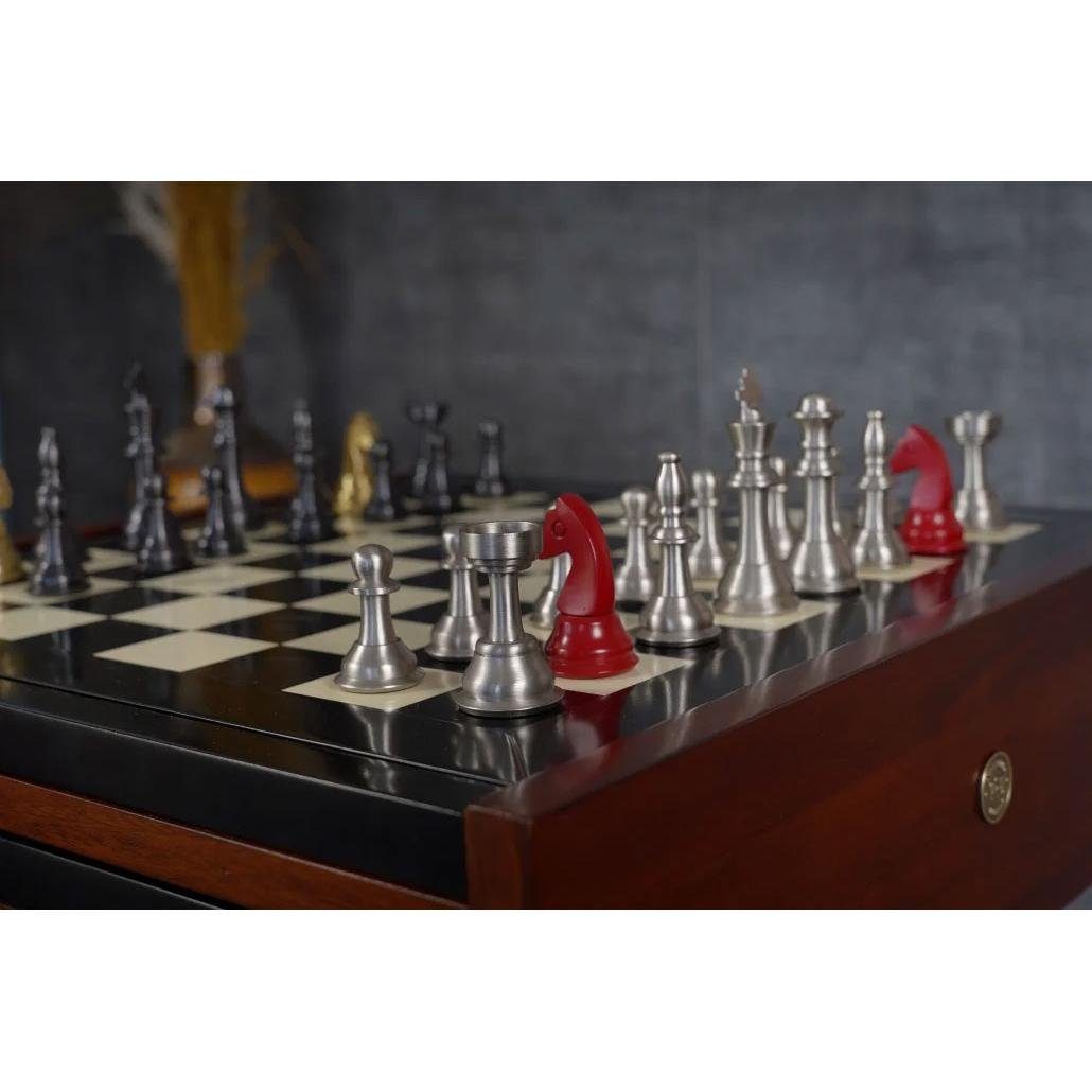 Chess MODELS AUTHENTIC Metal Dekofigur Set