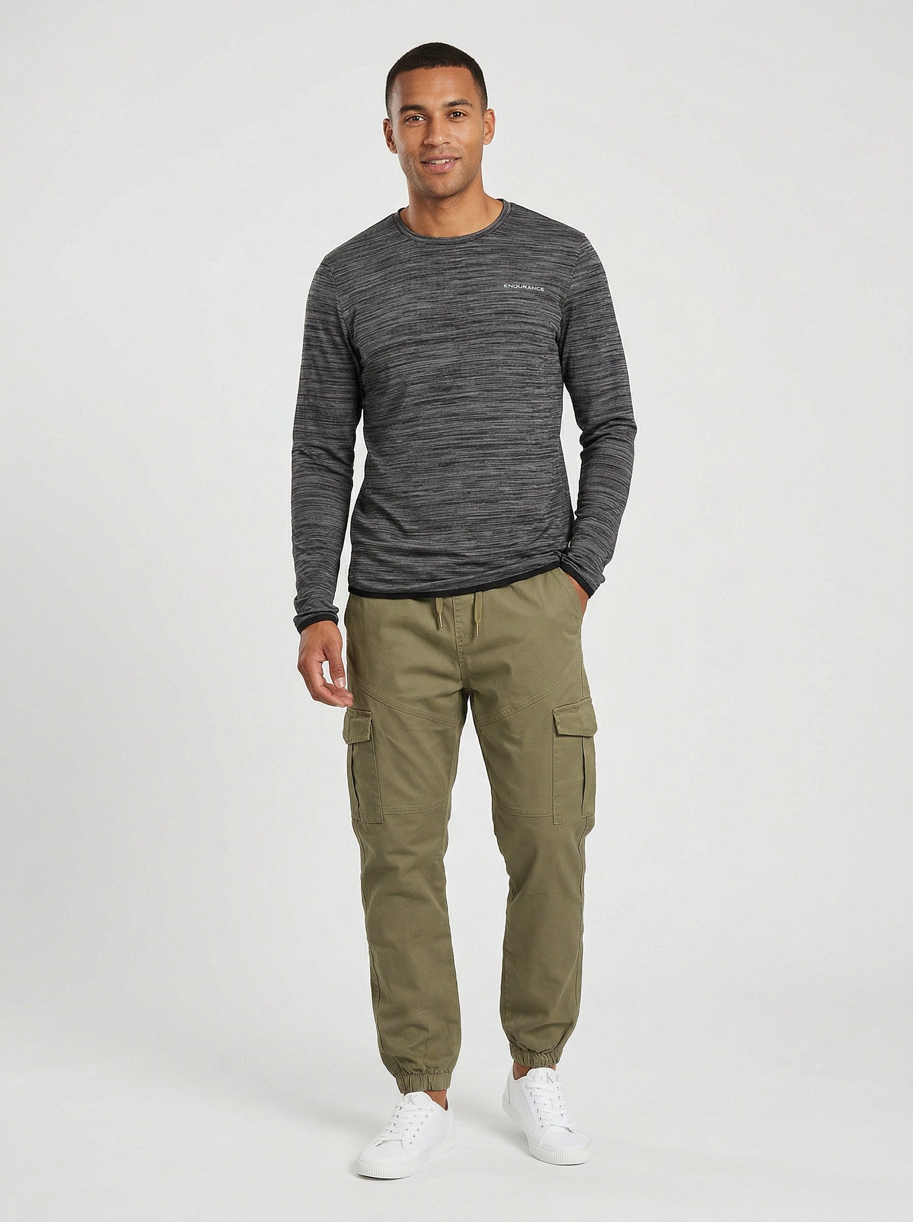 Zum Outfit 10
