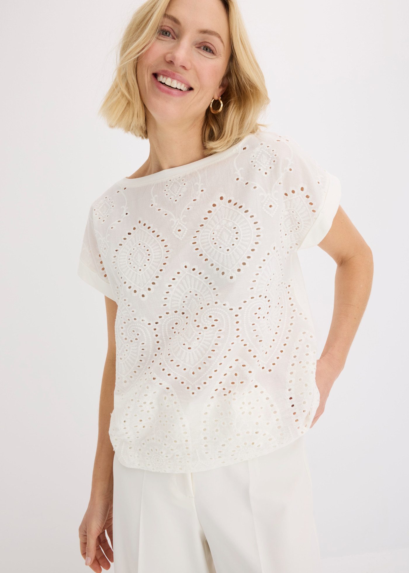 bonprix T-Shirt Oversize-Passform, mit Lochspitze, Kurzarm-Design