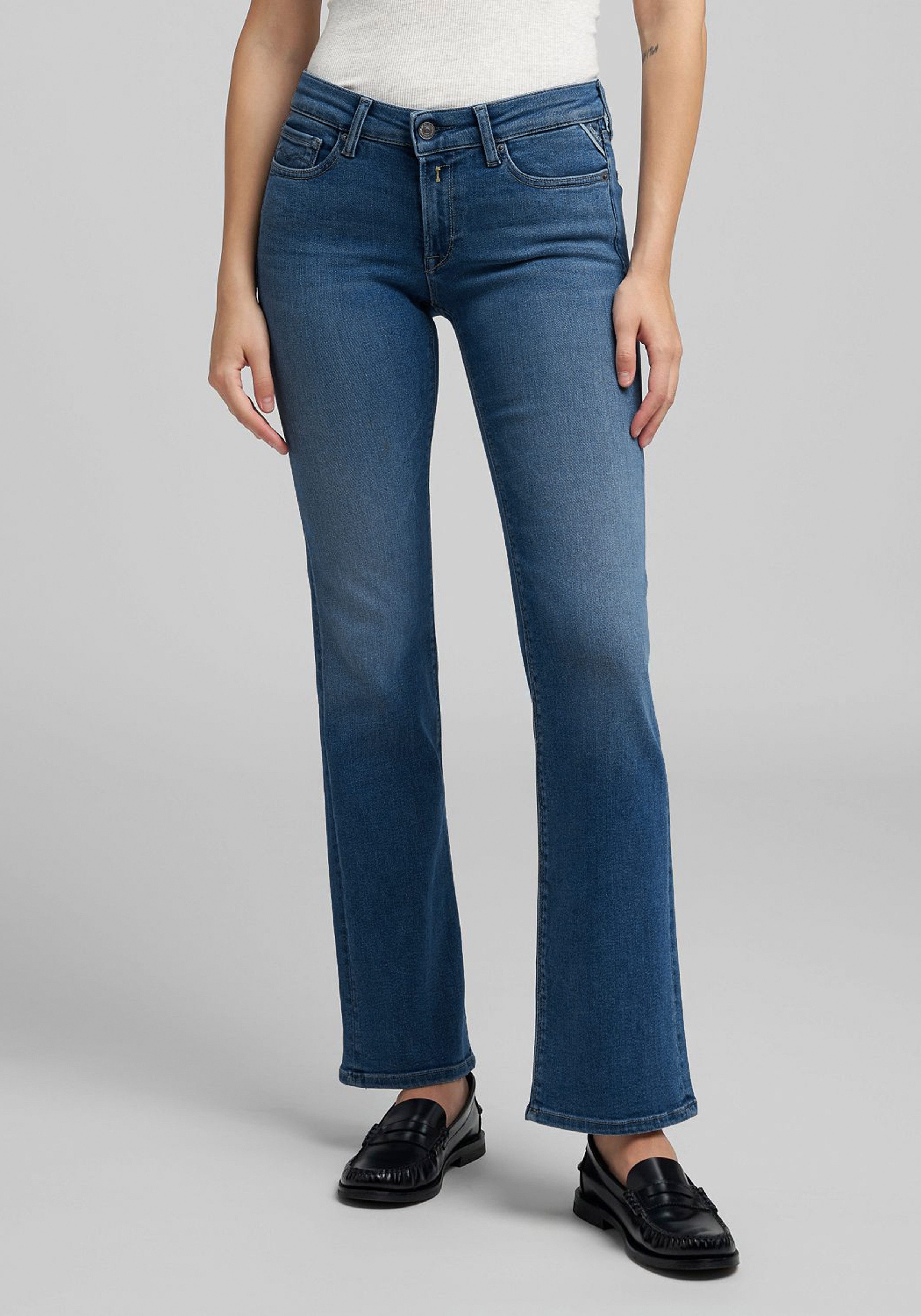 Replay Bootcut-Jeans NEW LUZ mit gesticktem R an der Gesäßtasche