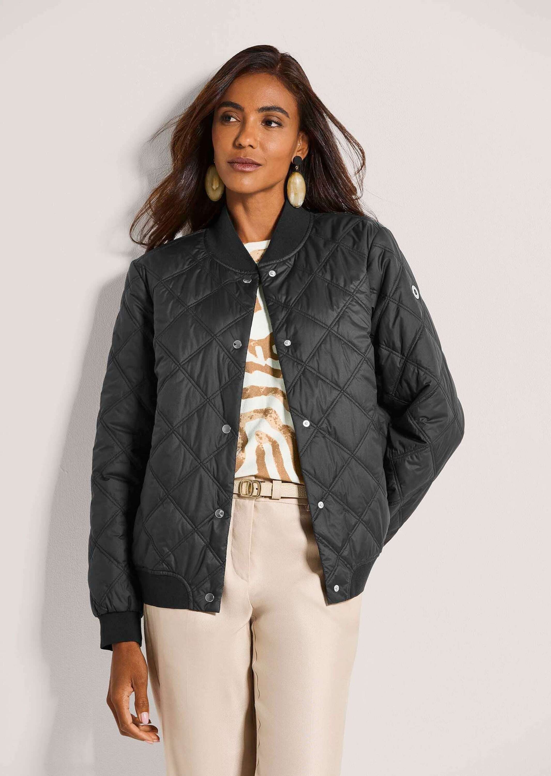 MADELEINE Outdoorjacke Steppjacke mit Rundhals Übergangsjacke mit Druckknop günstig online kaufen