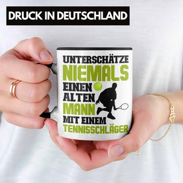 Trendation Tasse Trendation - Tennis Alter Mann Geschenk Trainer Coach Tennisspieler Geschenkidee Kaffeetasse