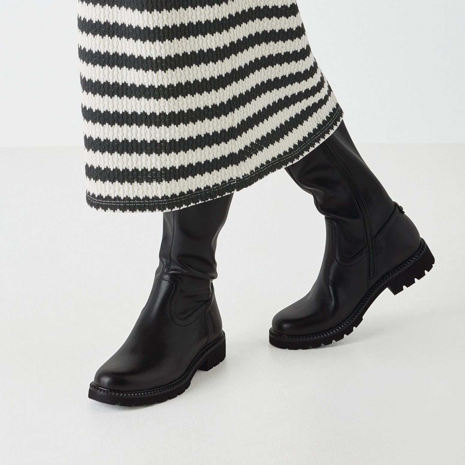 Tamaris Stiefel, Blockabsatz, Langschaftstiefel mit Touch günstig online kaufen