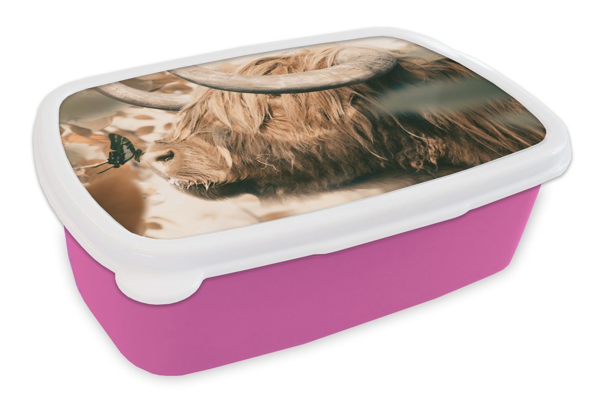 MuchoWow Lunchbox Schottischer Hochländer - Schmetterling - Tiere, Kunststoff, (2-tlg), Brotbox für Erwachsene, Brotdose Kinder, Snackbox, Mädchen, Kunststoff rosa