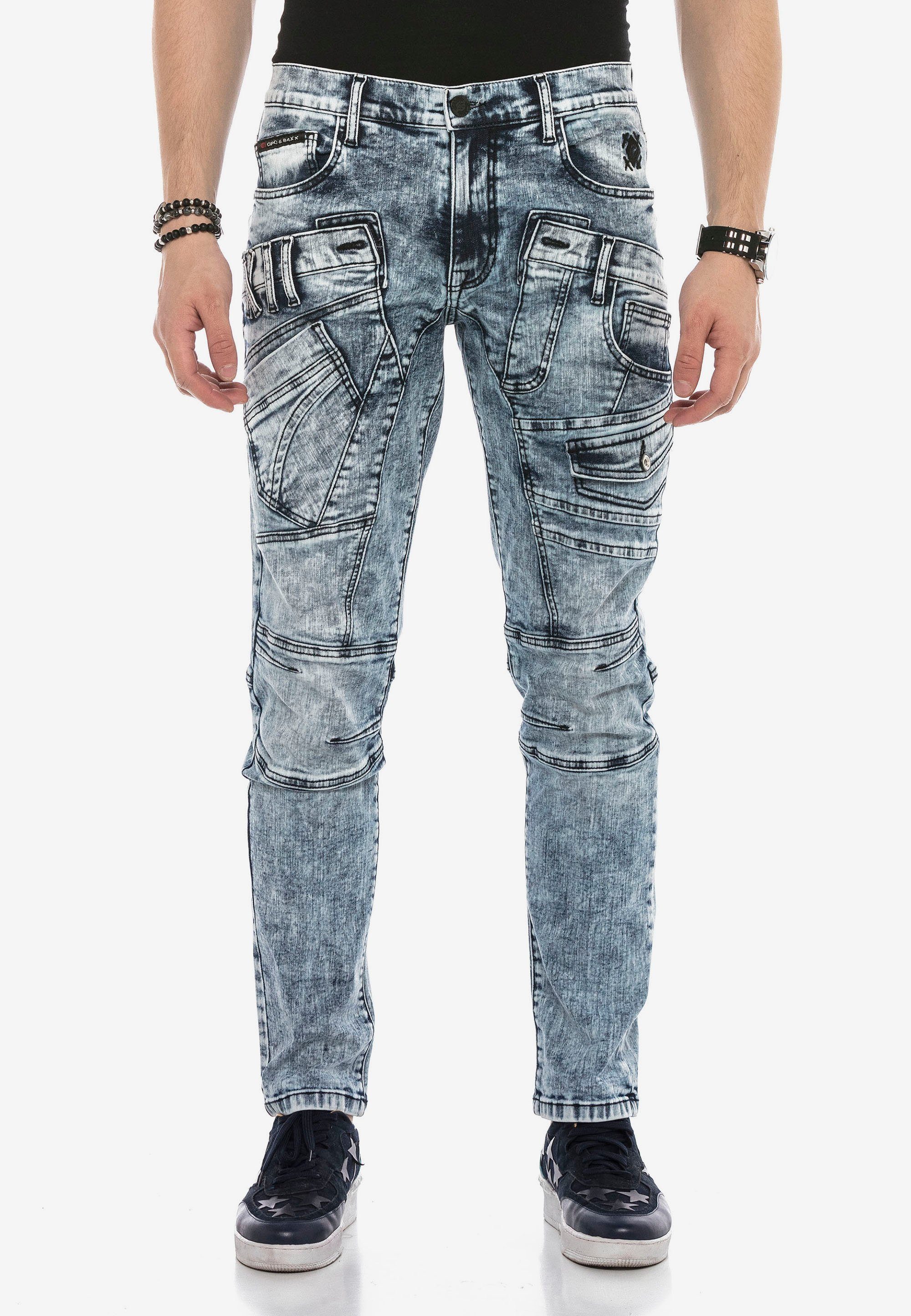 Bequeme & Baxx Ziernahtelementen mit Jeans coolen Cipo