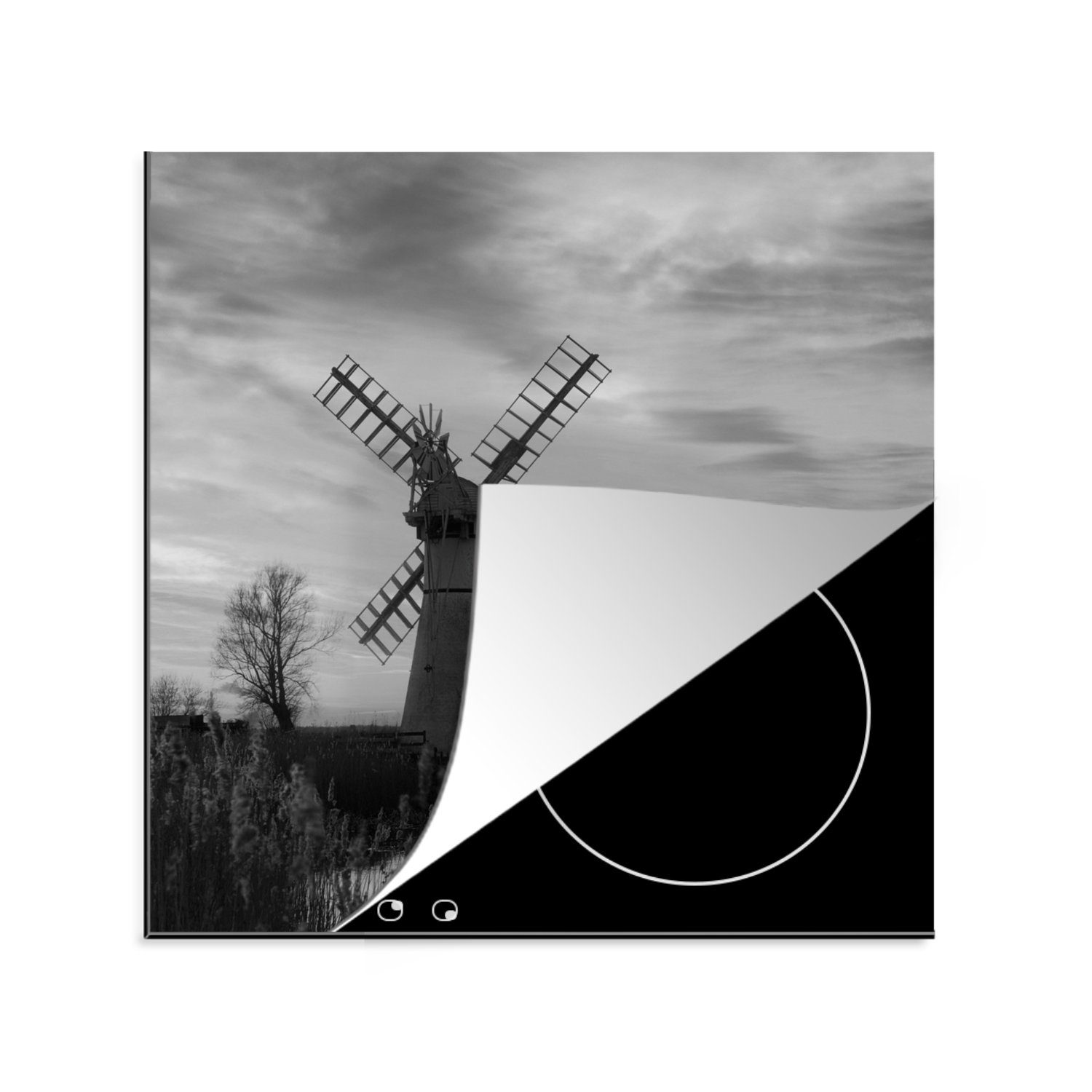 MuchoWow Herdblende-/Abdeckplatte Silhouette einer Mühle im The Broads National Park in schwarz-weiß, Vinyl, (1 tlg), 78x78 cm, Ceranfeldabdeckung, Arbeitsplatte für küche