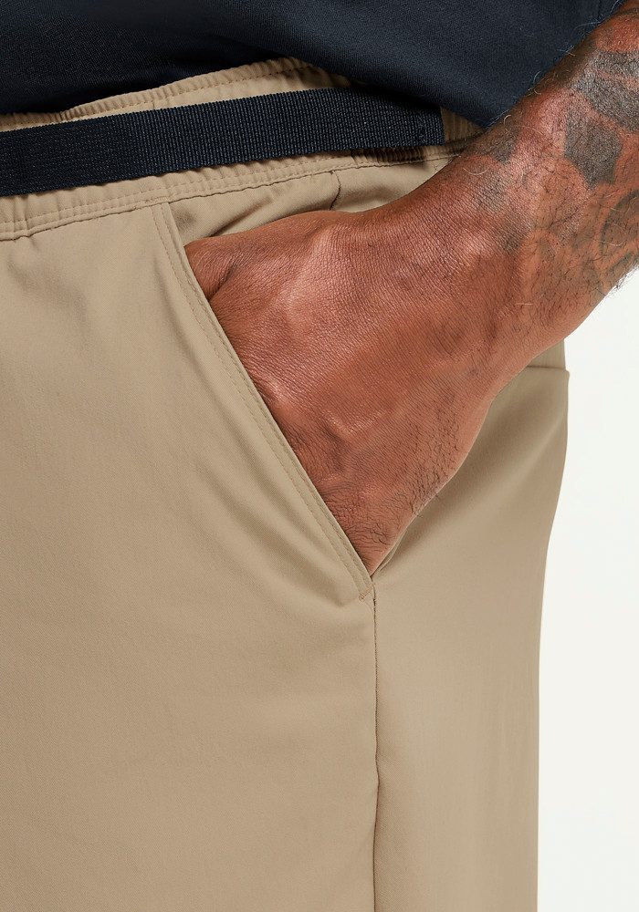 Jack Wolfskin Outdoorhose MAHANI PANTS M mit Schnallenverschluss, windabweisend, in Stretch-Qualität