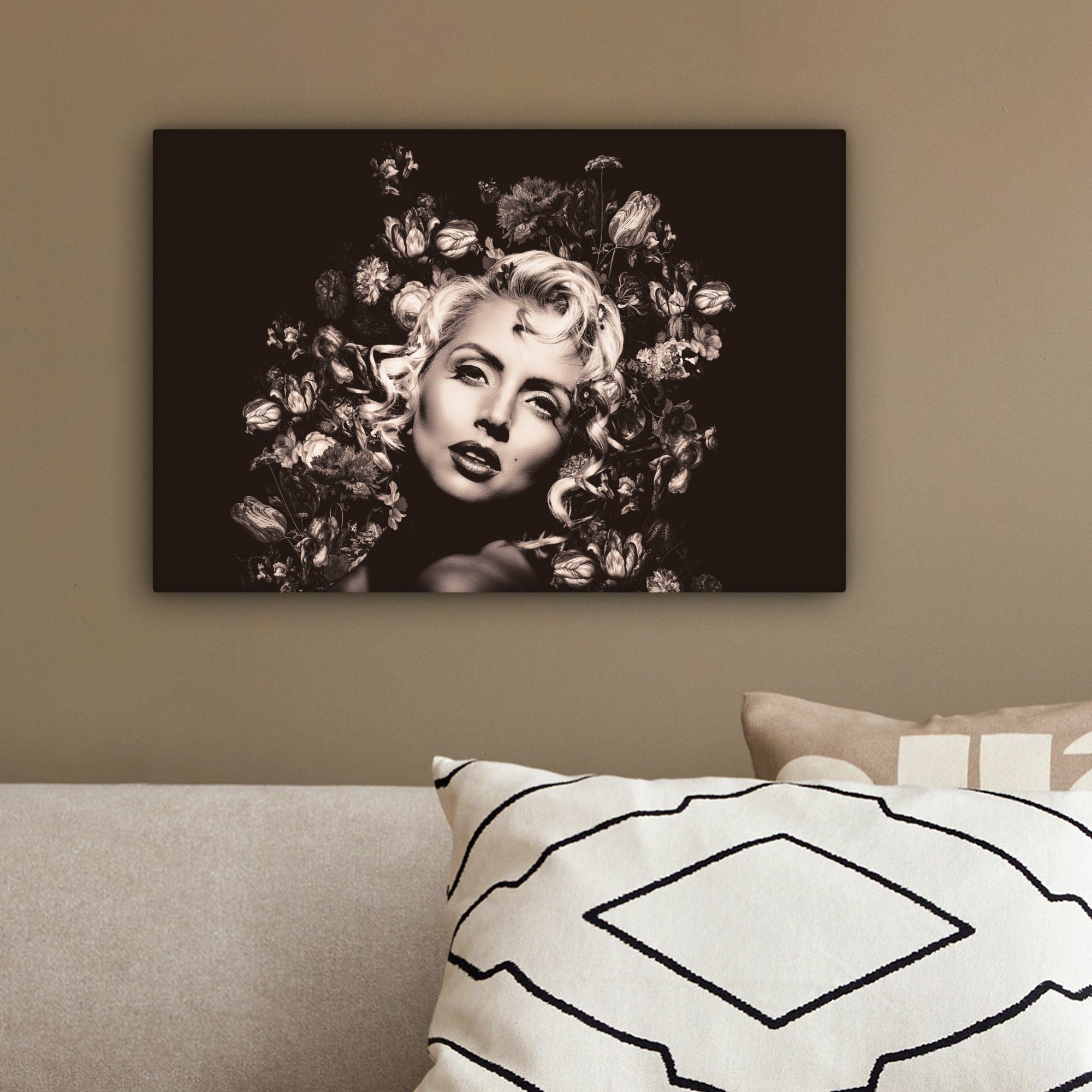 OneMillionCanvasses® Leinwandbild Frau - - (1 Wandbild Blume 30x20 cm Leinwandbilder, Aufhängefertig, Wanddeko, Luxus, St)