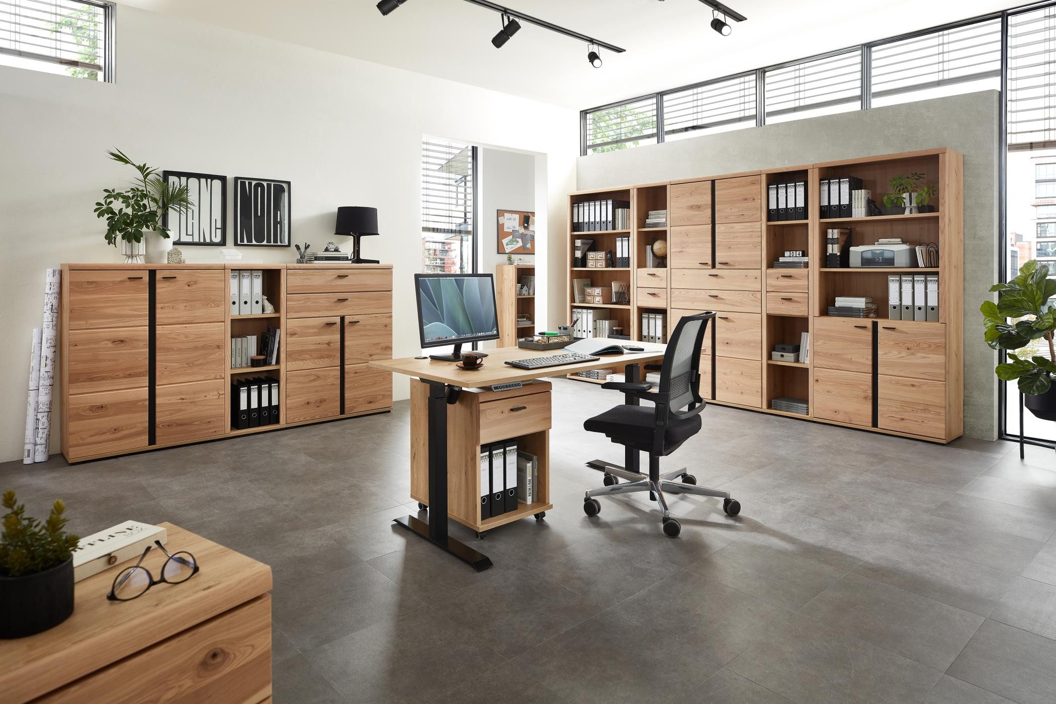 Innostyle Büromöbel-Set Komplettbüro SONOS I 10-teilig Front Altesche Massivholz gebürstet, (Komplett-Set, 10-tlg., 4x Schrank, 4x Regal, 1x Schreibtisch, 1x Rollcontainer)
