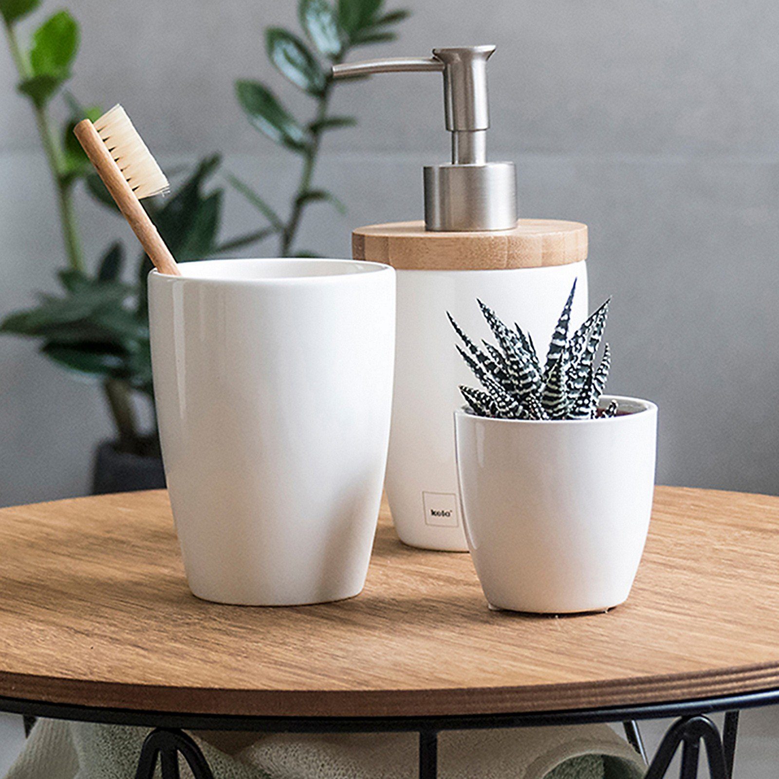 kela Seifenspender Natura, glänzende Keramik, 350 ml, leicht zu befüllen günstig online kaufen