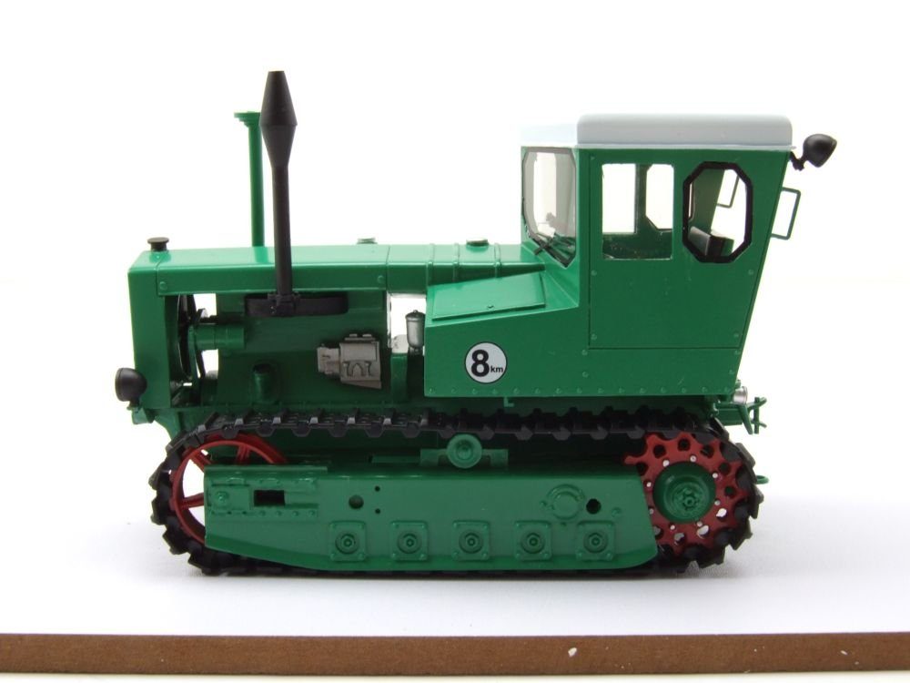 Schuco Modelltraktor IFA KS07 Kettenschlepper Rübezahl Traktor grün, Maßstab 1:32