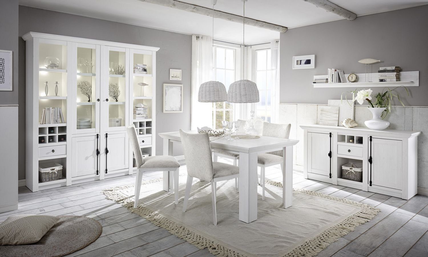 Beauty.Scouts Buffet Buffet Schrank Vitrine mit Glastüren "Feres" günstig online kaufen