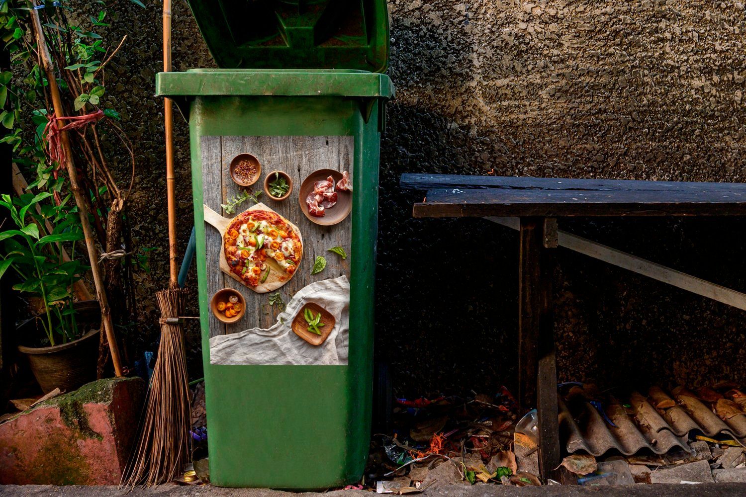 Pizza Hausgemachte Pizzapunkt Wandsticker Abfalbehälter fehlendem Mülltonne, Container, Sticker, mit MuchoWow St), (1 Mülleimer-aufkleber,