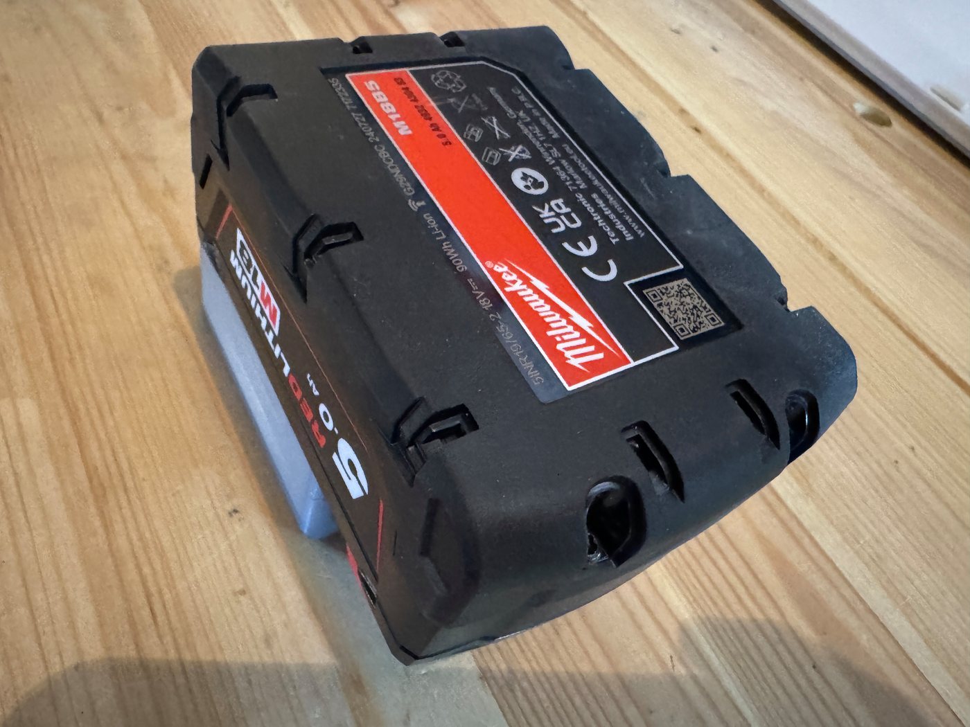 Thumbnail - eXODA Werkzeughalter M18 18V-Batterie, Akku Wandhalterung 5er Pack, 3-tlg., Stabil
