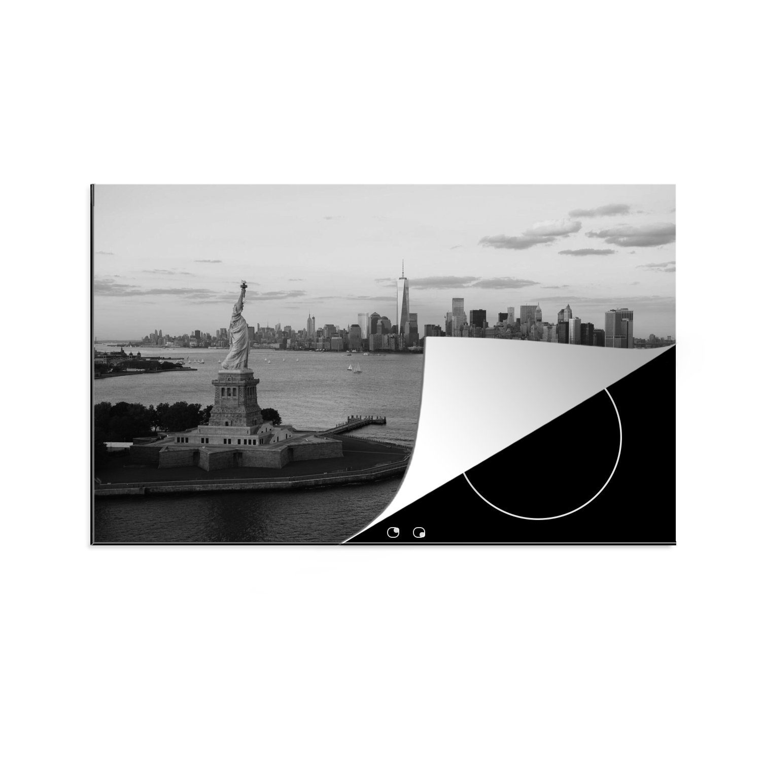 MuchoWow Herdblende-/Abdeckplatte Freiheitsstatue mit New Yorker Skyline in schwarz-weiß, Vinyl, (1 tlg), 81x52 cm, Induktionskochfeld Schutz für die küche, Ceranfeldabdeckung
