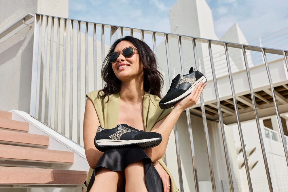 Rieker Sneaker Schnürschuh, Halbschuh, Freizeitsneaker mit Kontrastdetails
