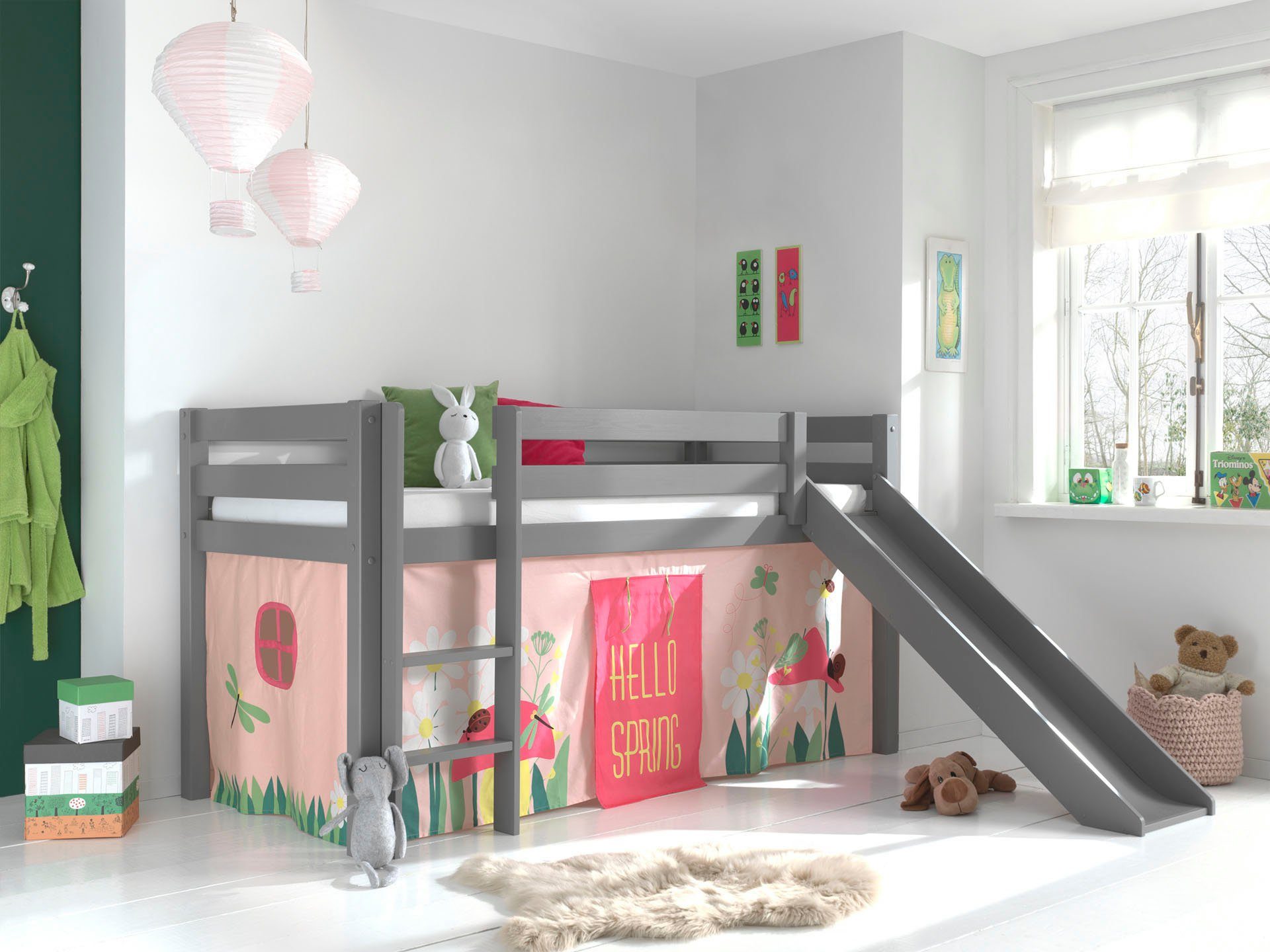 Vipack Hochbett Pino, Spielbett massiv Kiefer, stabil gebaut, 3 Korpusfarben zur Wahl (inkl. Rolllattenrost, Leiter und Absturzschutz, mit oder ohne Rutsche) Textil-Set "Spring", inkl. Vorhang, mit oder ohne Tunnel