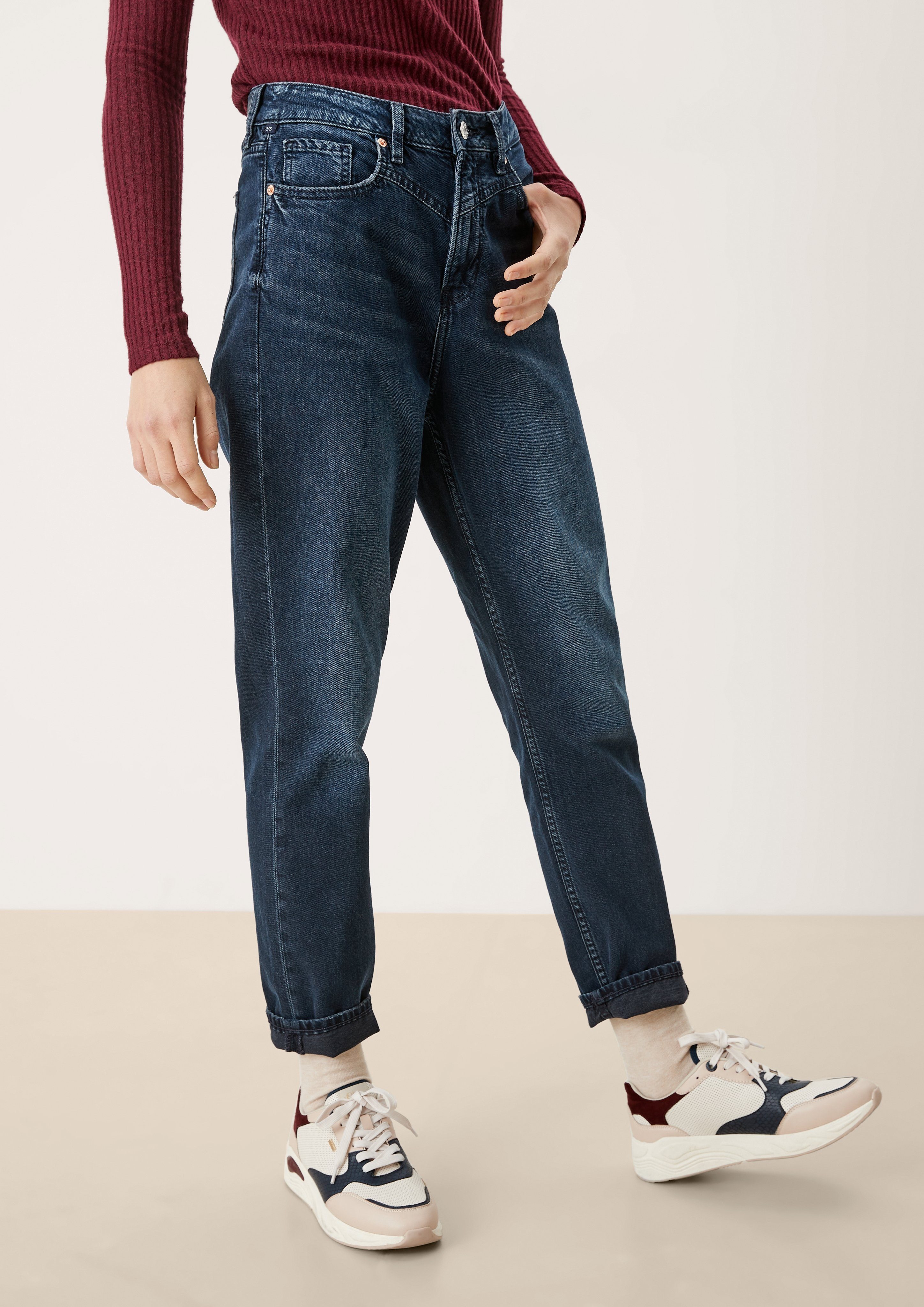 Q/S by s.Oliver 7/8-Hose »Relaxed: Mom-Jeans« (1-tlg) Leder-Patch online  kaufen | OTTO