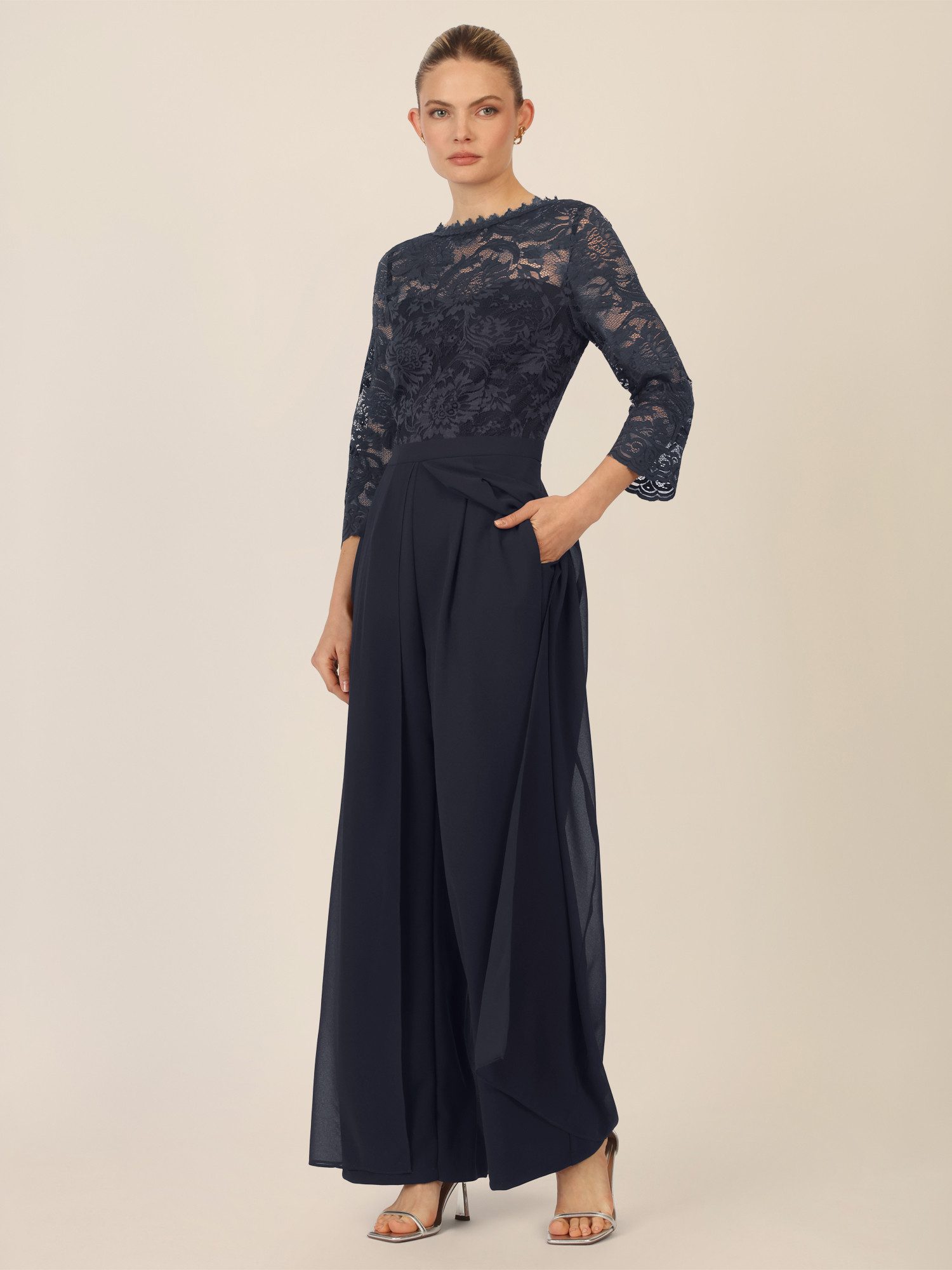 Apart Jumpsuit mit Spitzentop und weitem Bein günstig online kaufen