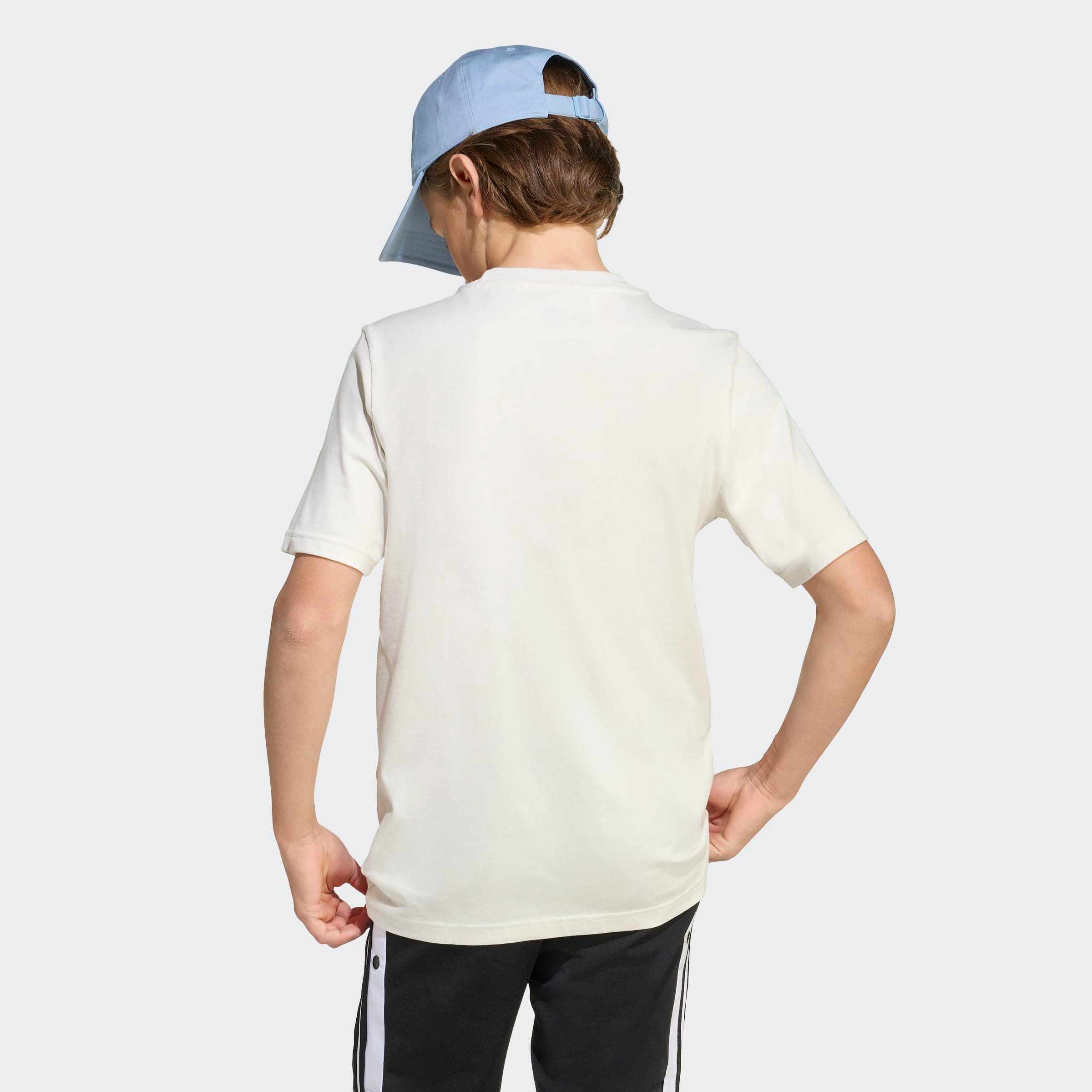 adidas Originals T-Shirt für Kinder und Teens, mit gerippten Details, mit Rundhalsausschnitt
