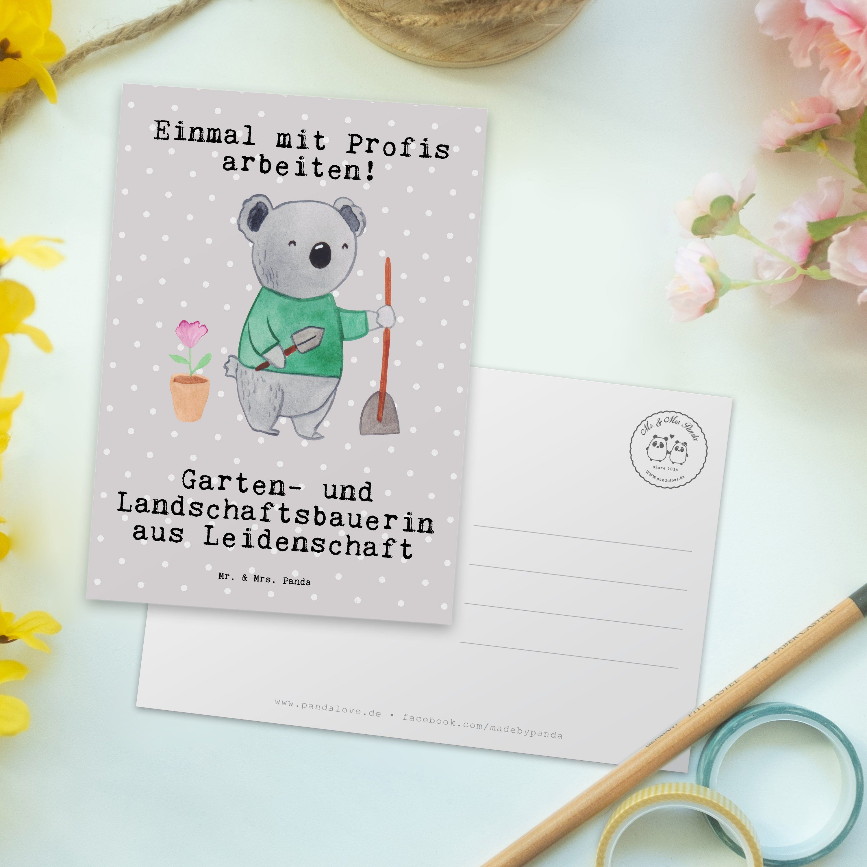 Pastell aus und & Mrs. Mr. Panda Landschaftsbauerin - Grau - Garten- Gesc Leidenschaft Postkarte