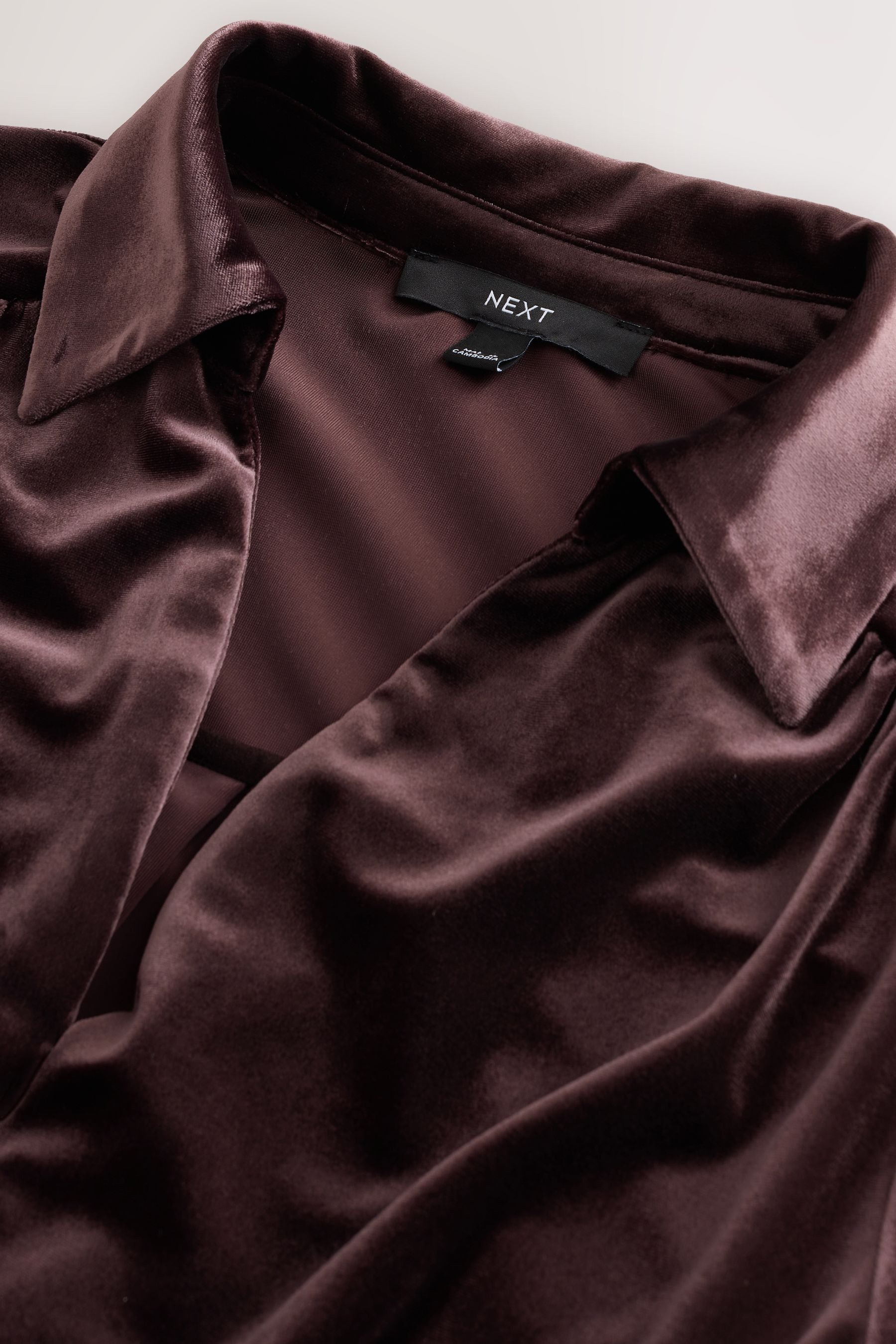 Next Jumpsuit Samt-Jumpsuit mit Bindegürtel und weitem Bein (1-tlg) günstig online kaufen