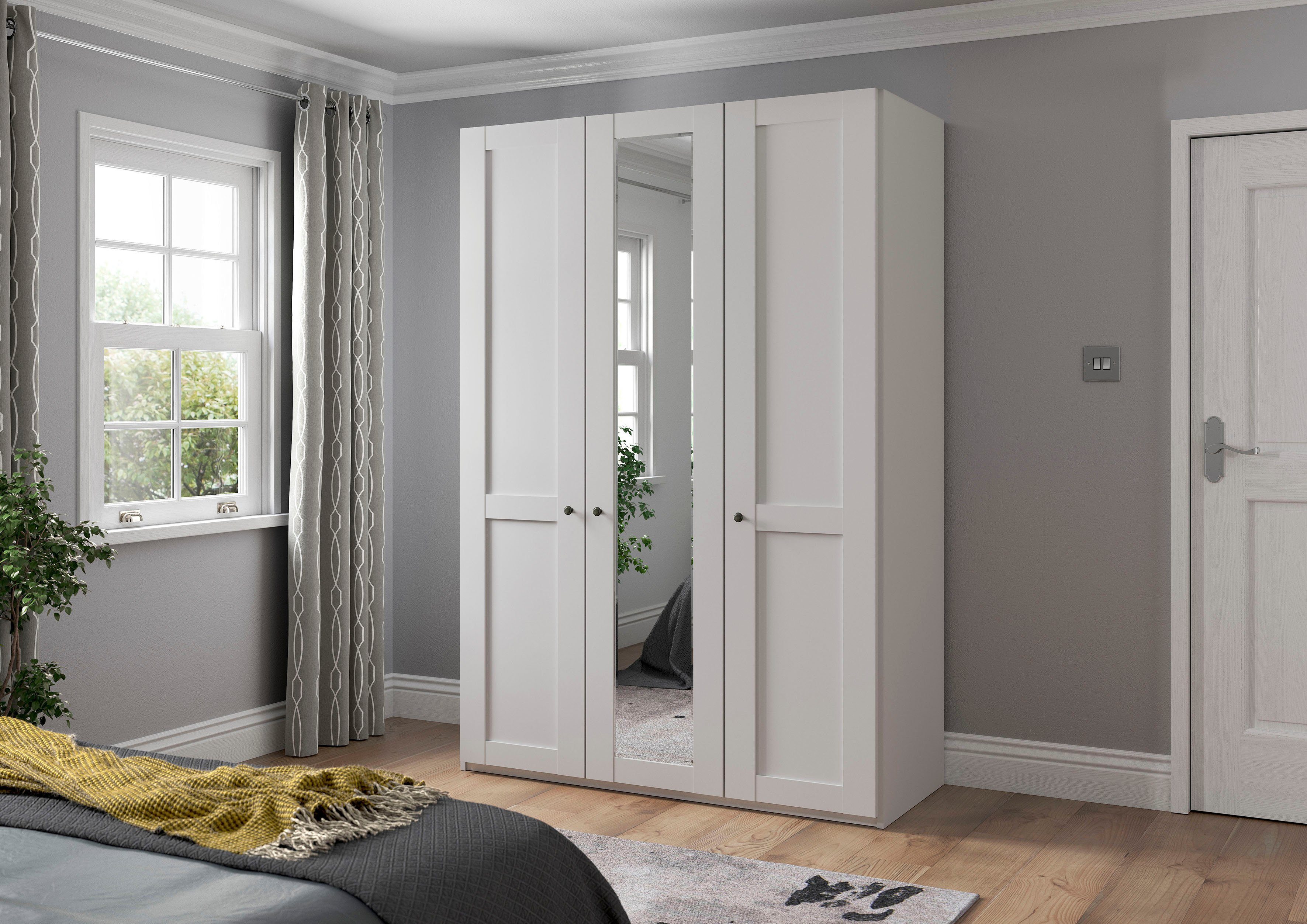 WIEMANN Kleiderschrank Göteborg, mit 95° Öffnungswinkel, Made in Germany inkl. Spiegel und Türendämpfung, moderner Landhausstil