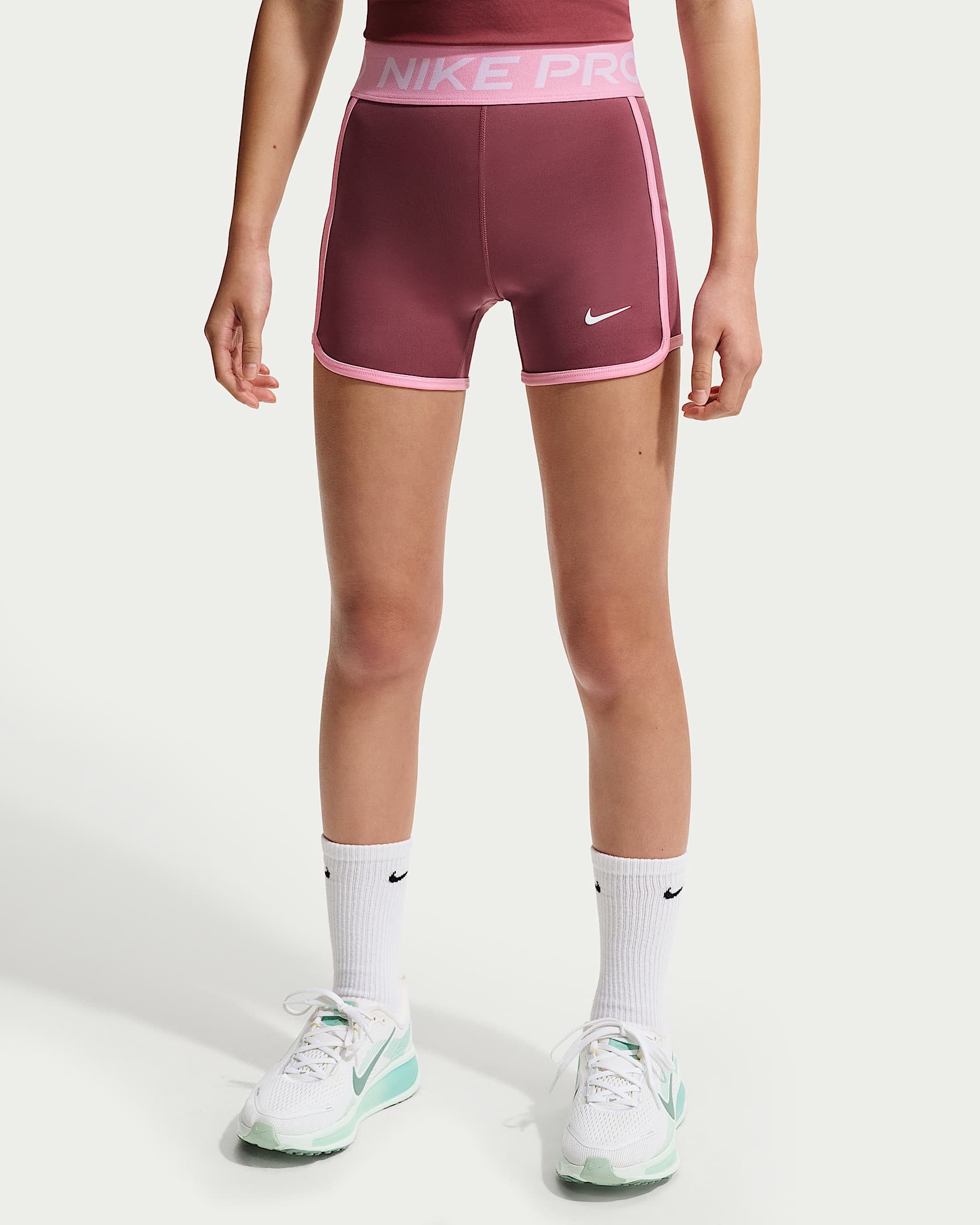 Nike Trainingstights G NP DF 3" SHORT SPORT PACK elastischer Bund, ohne Verschluss, schnell trocknendes Material