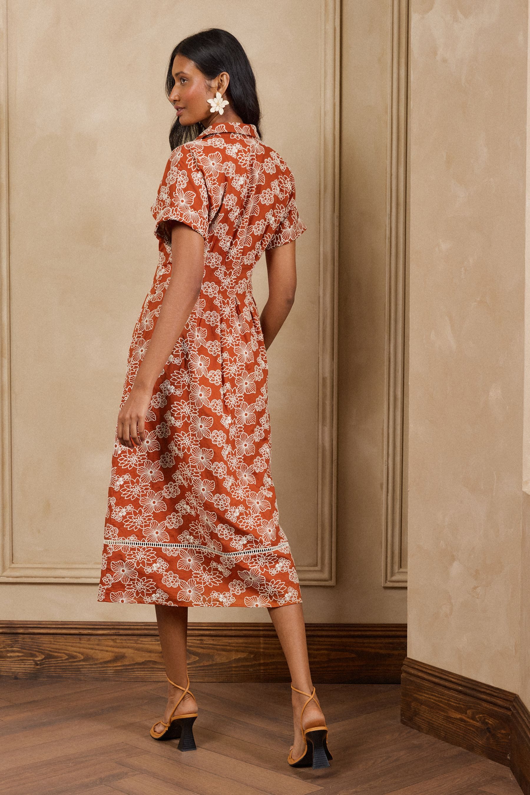 Love & Roses Midikleid Love & Roses Midi-Hemdblusenkleid, Lochstickerei (1-tlg)