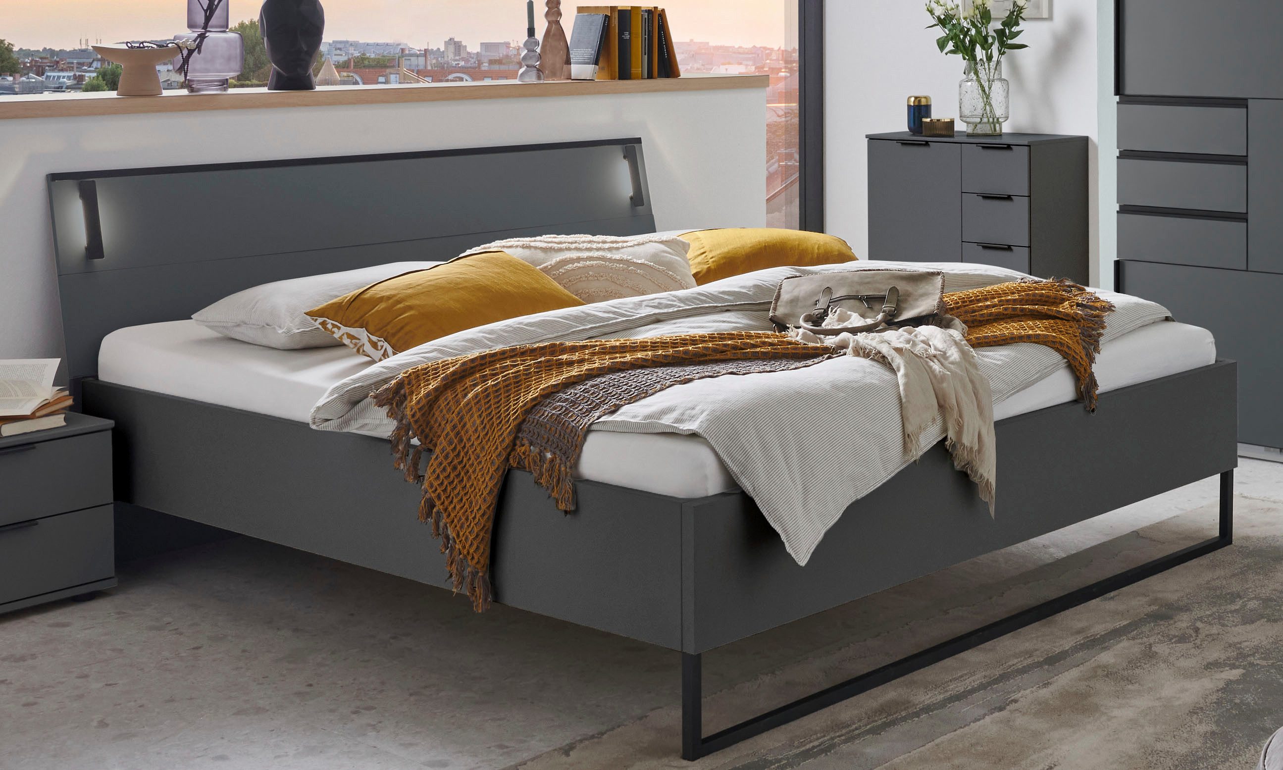 Wimex Futonbett Tilburg in verschiedenen Breiten erhältlich, inkl. LED Beleuchtung, Bett mit Metallkufe