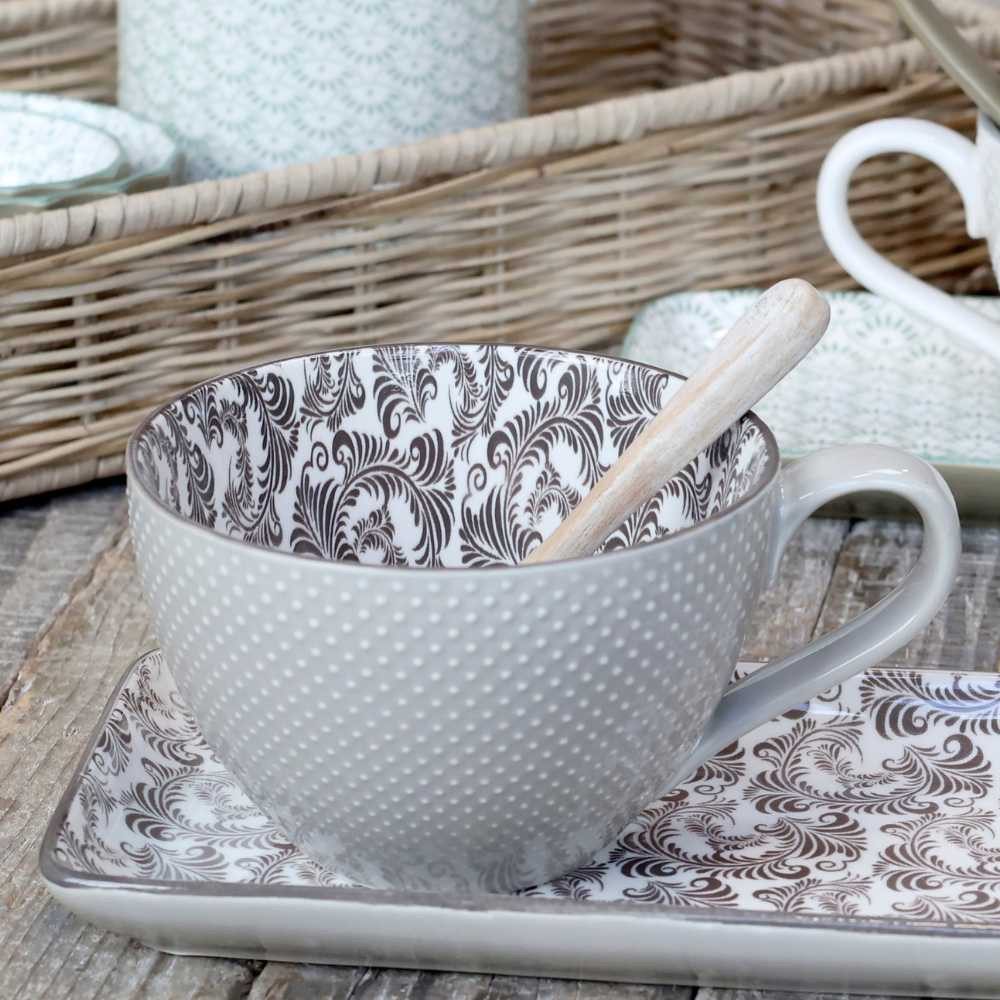 Chic Antique Becher Chic Antique Tasse ARÉS Grau Innenseite mit Muster in Mokka 470 ml