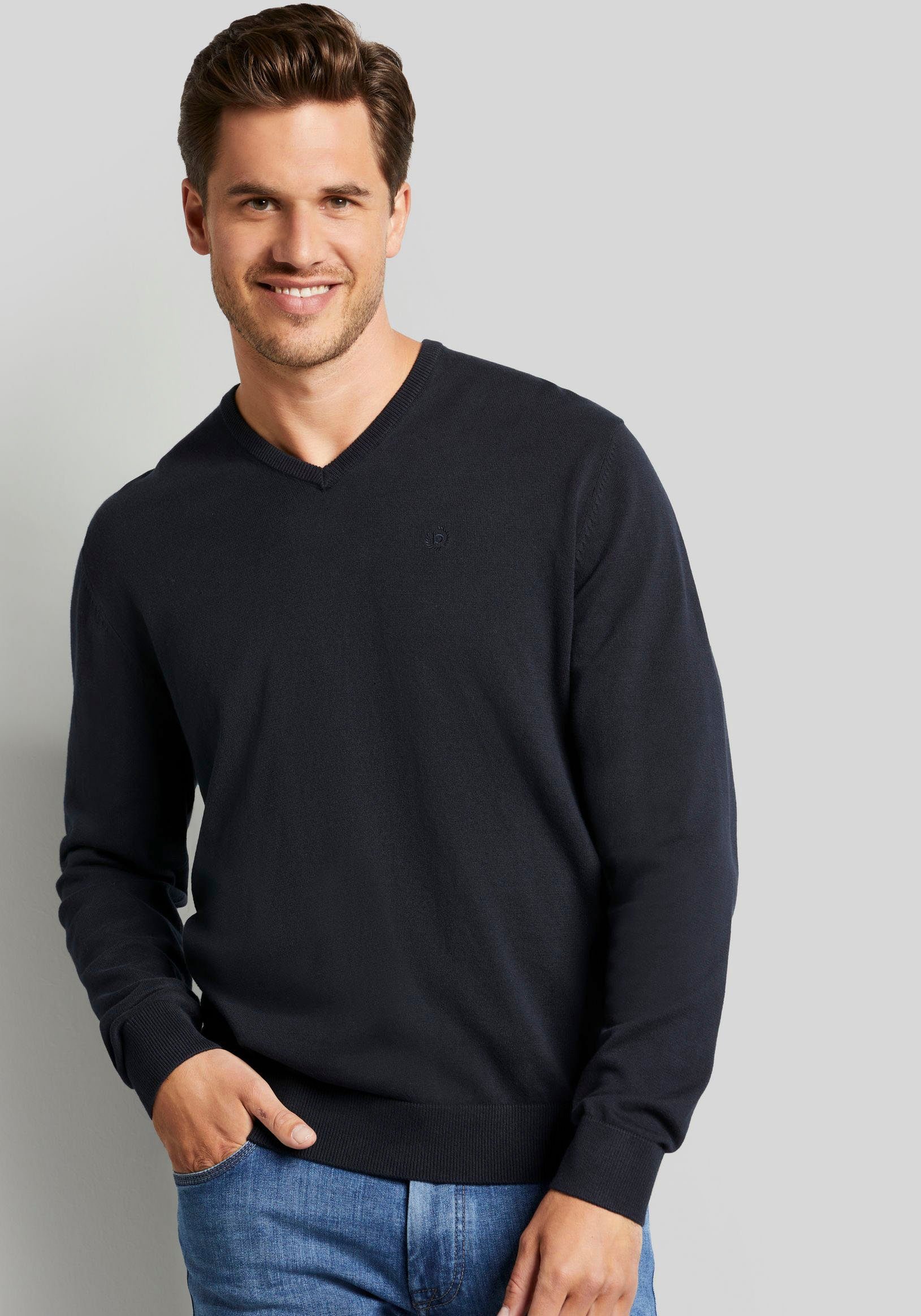 V-Ausschnitt-Pullover dark blue bugatti