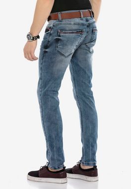 Cipo & Baxx Bequeme Jeans mit trendigen Zierelementen