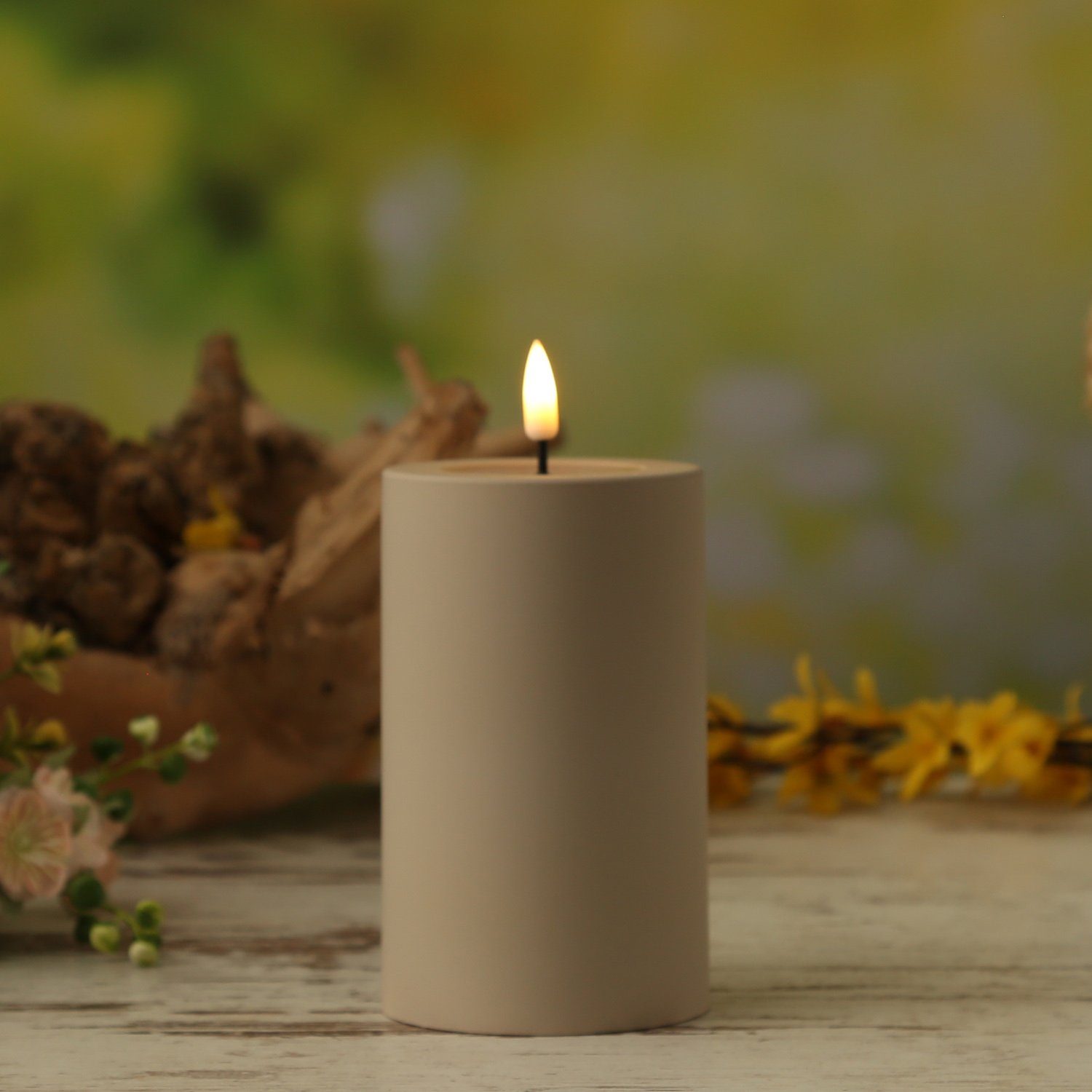 Deluxe Homeart LED-Kerze MIA Deluxe für Außen flackernd H: 12,5cm D: 7,5cm günstig online kaufen